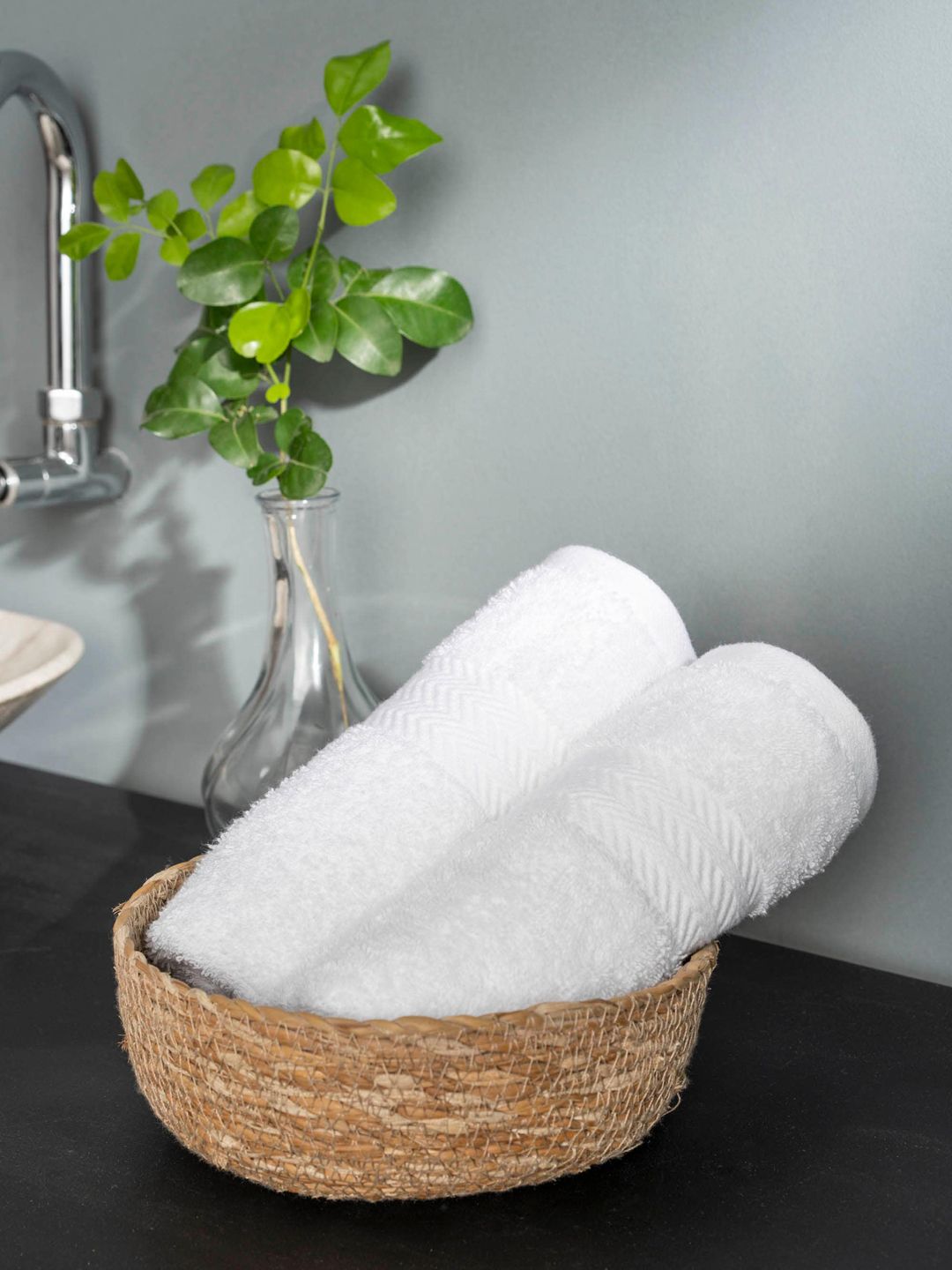 DDecor Set Of 2 White Solid 500 GSM Hand Towels