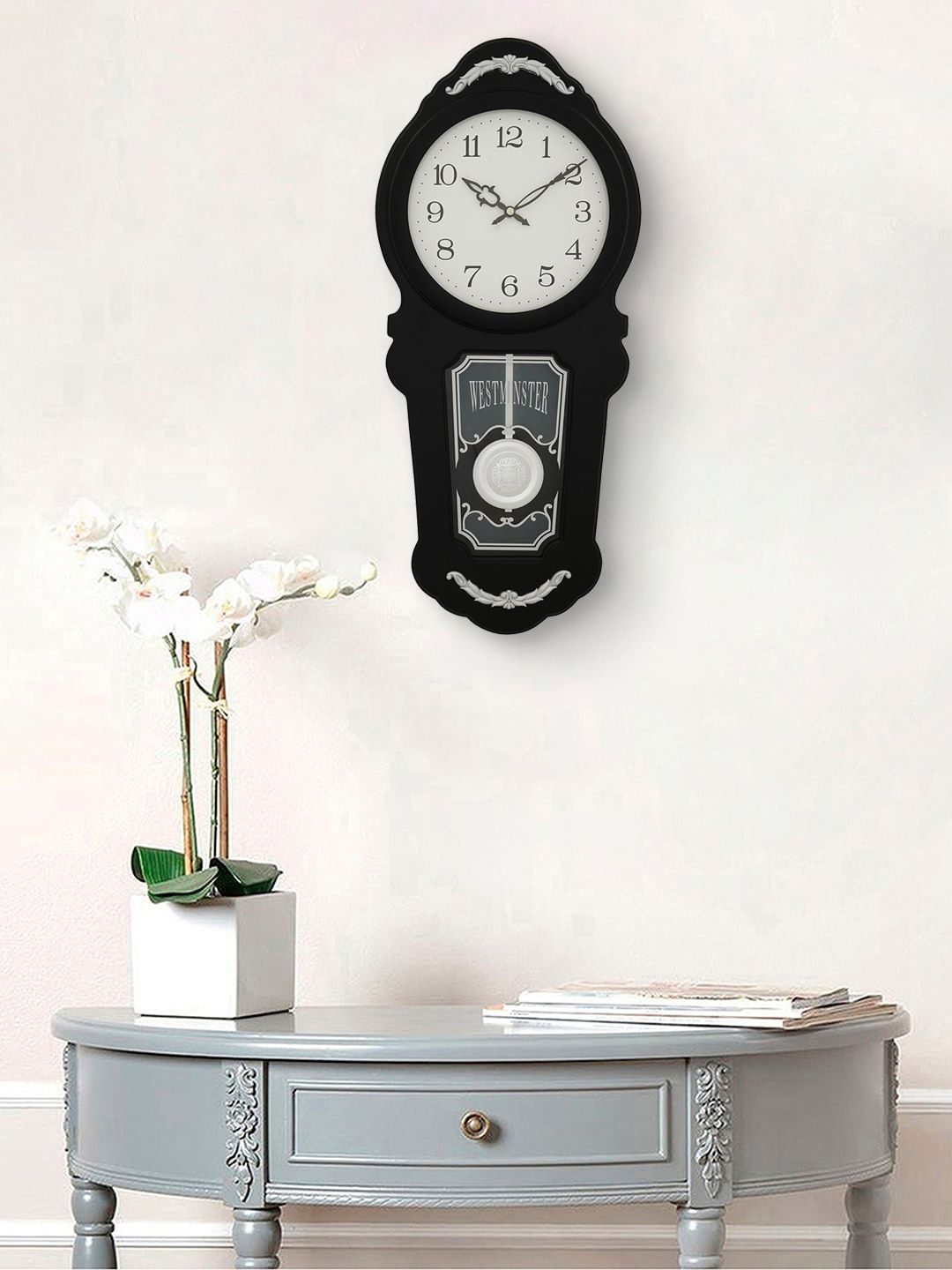 eCraftIndia Black & White Vintage Wall Clock Price in India
