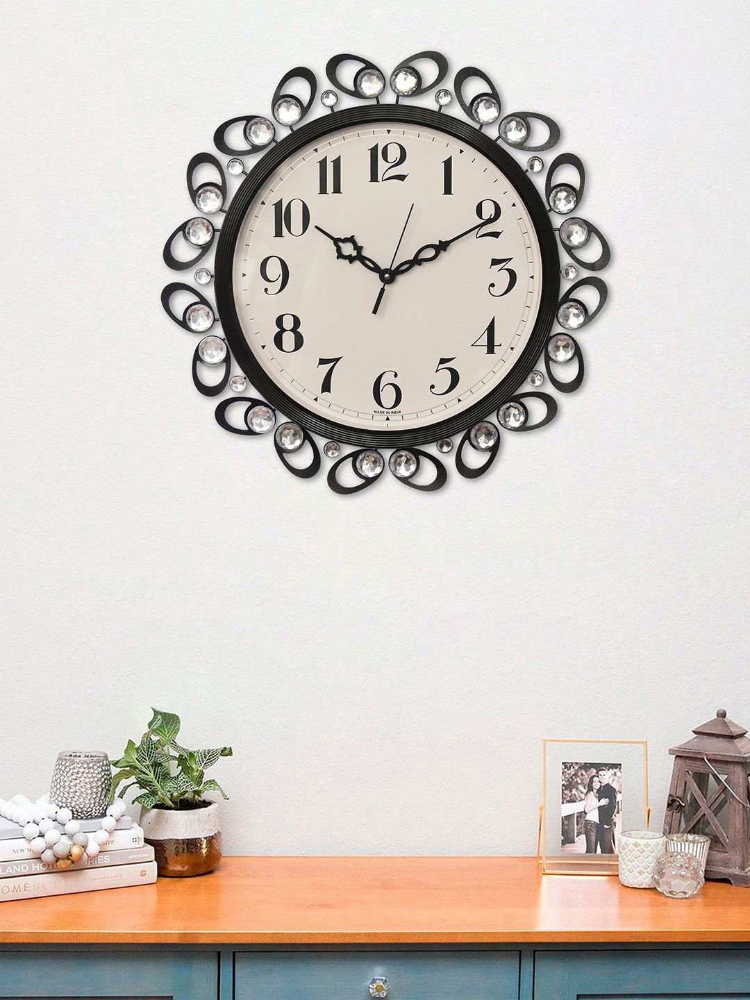 eCraftIndia Black & White Embellished Contemporary Wall Clock Price in India