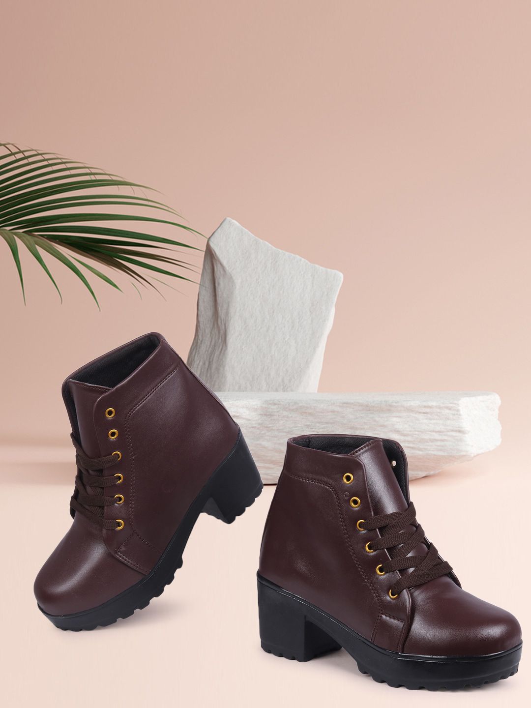 TWIN TOES Women Brown Solid Heeled Boots