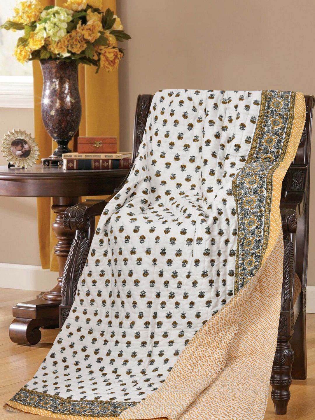 BLOCKS OF INDIA Yellow & White Floral Cotton Mild Winter 350 GSM Double Bed Quilt Price in India