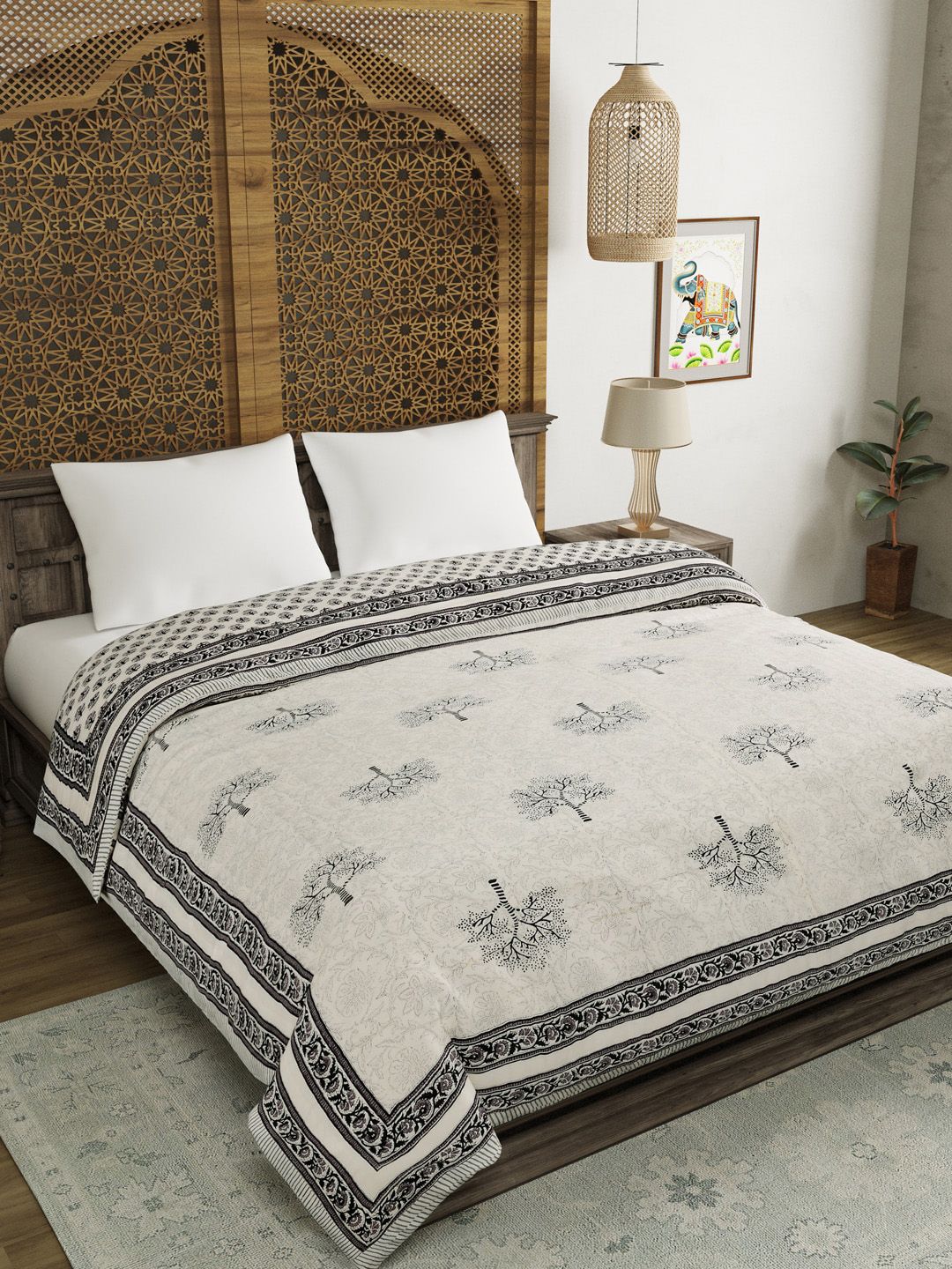 BLOCKS OF INDIA Grey & Off White Floral Mild Winter 350 GSM Double Bed Quilt Price in India
