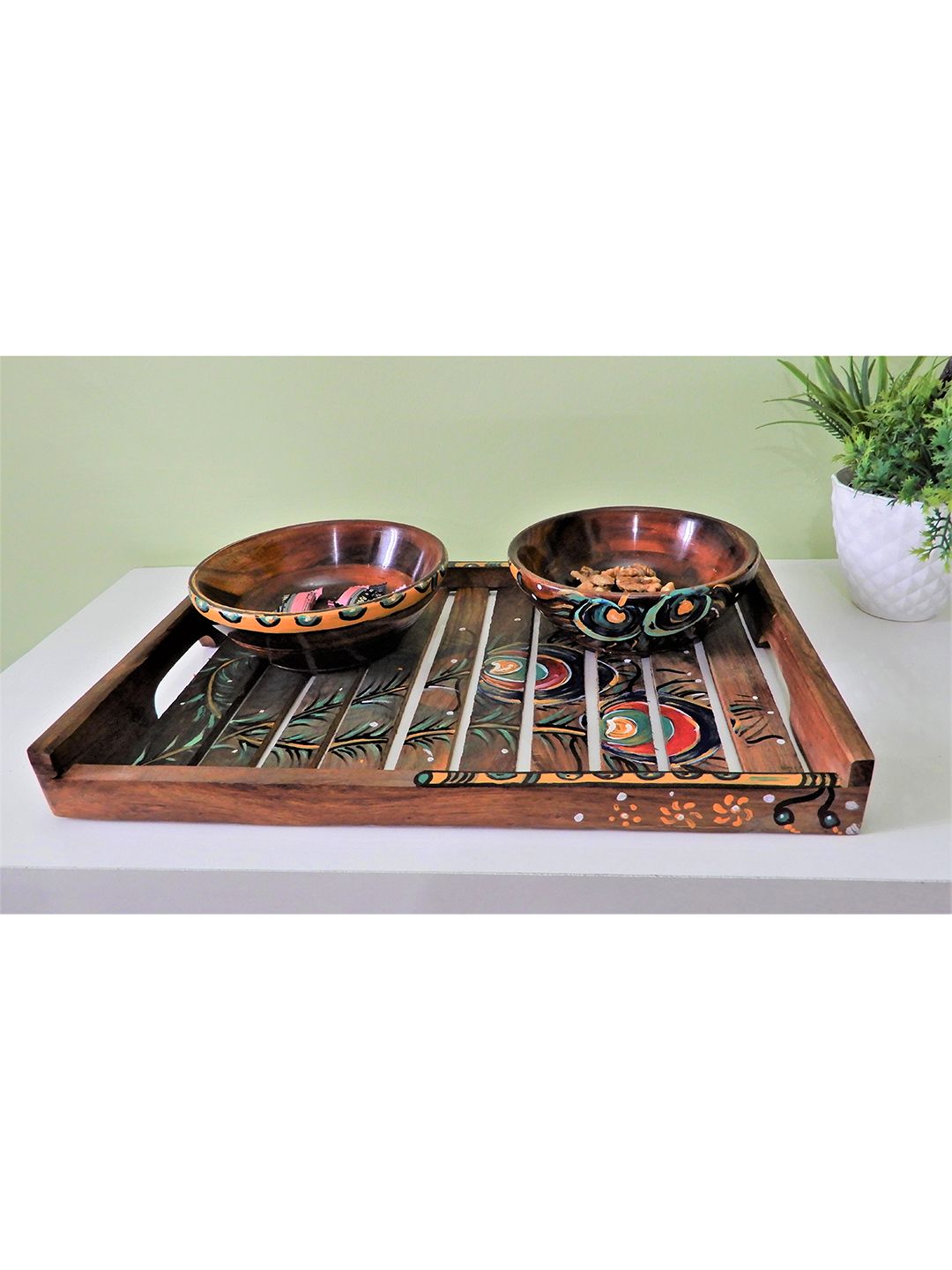 Disoo Fashions Brown Handpainted Tray With 2 Medium Bowls Price in India