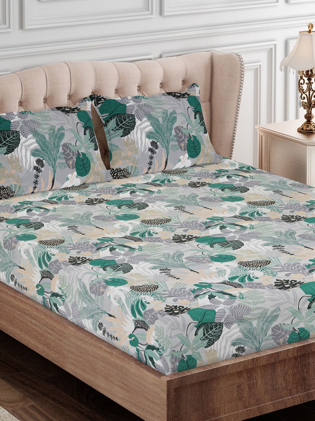 SEJ by Nisha Gupta Green & Black Floral 144 TC Queen Bedsheet with 2 Pillow Covers Price in India