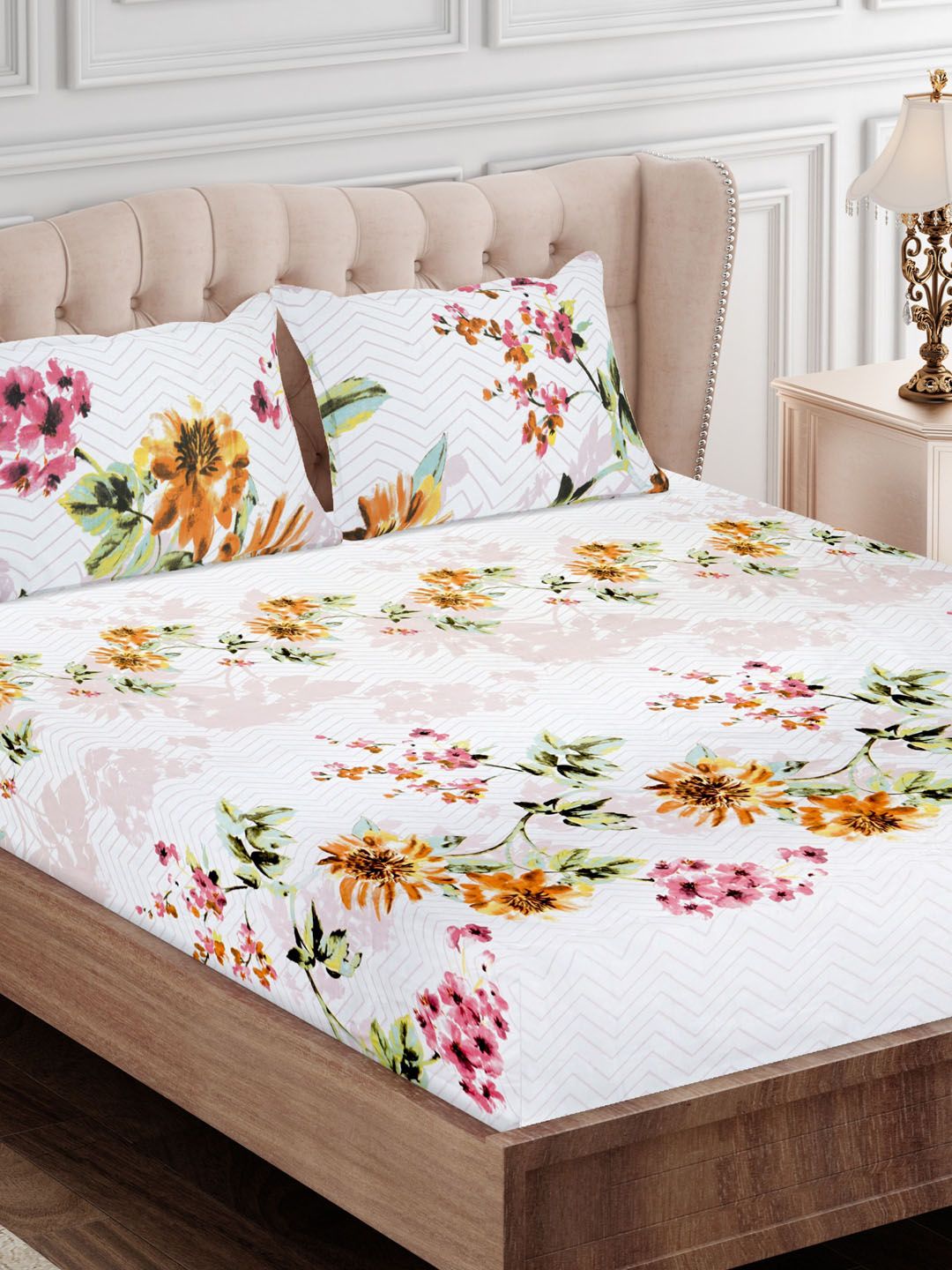 SEJ by Nisha Gupta Brown & Pink Floral 180 TC King Bedsheet with 2 Pillow Covers Price in India