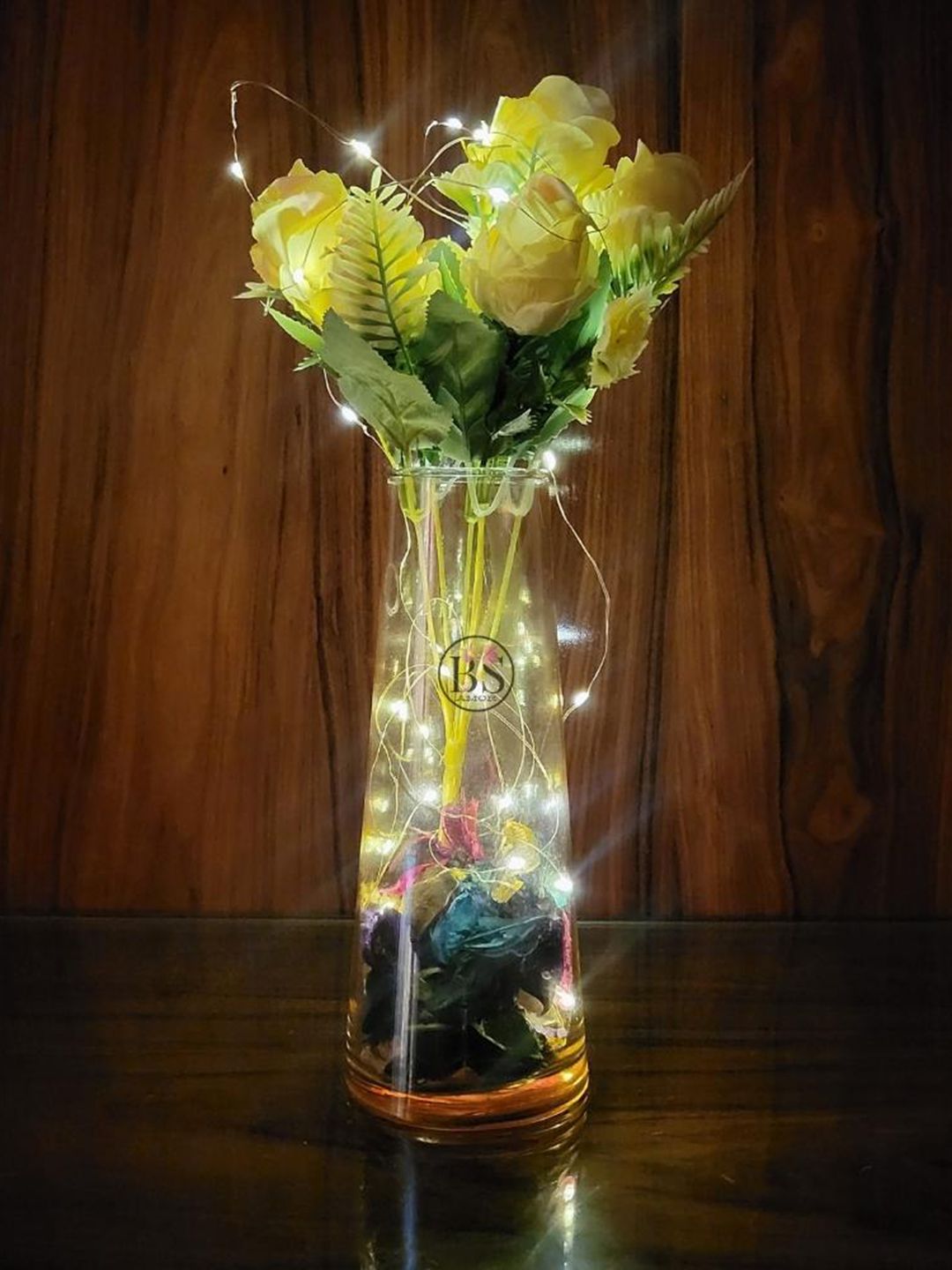BS AMOR Gold-Toned Glass Flower Vases With Flower Bunch Price in India