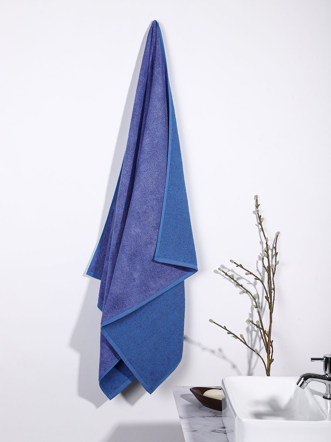 MUSH Blue Solid 500 GSM Soak & Scrub Bath Towels Price in India