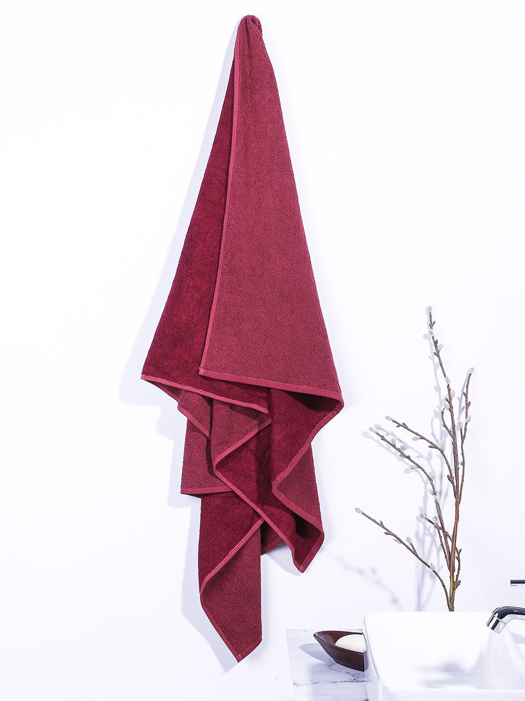 MUSH Red Solid 500 Gsm Bath Towel Price in India