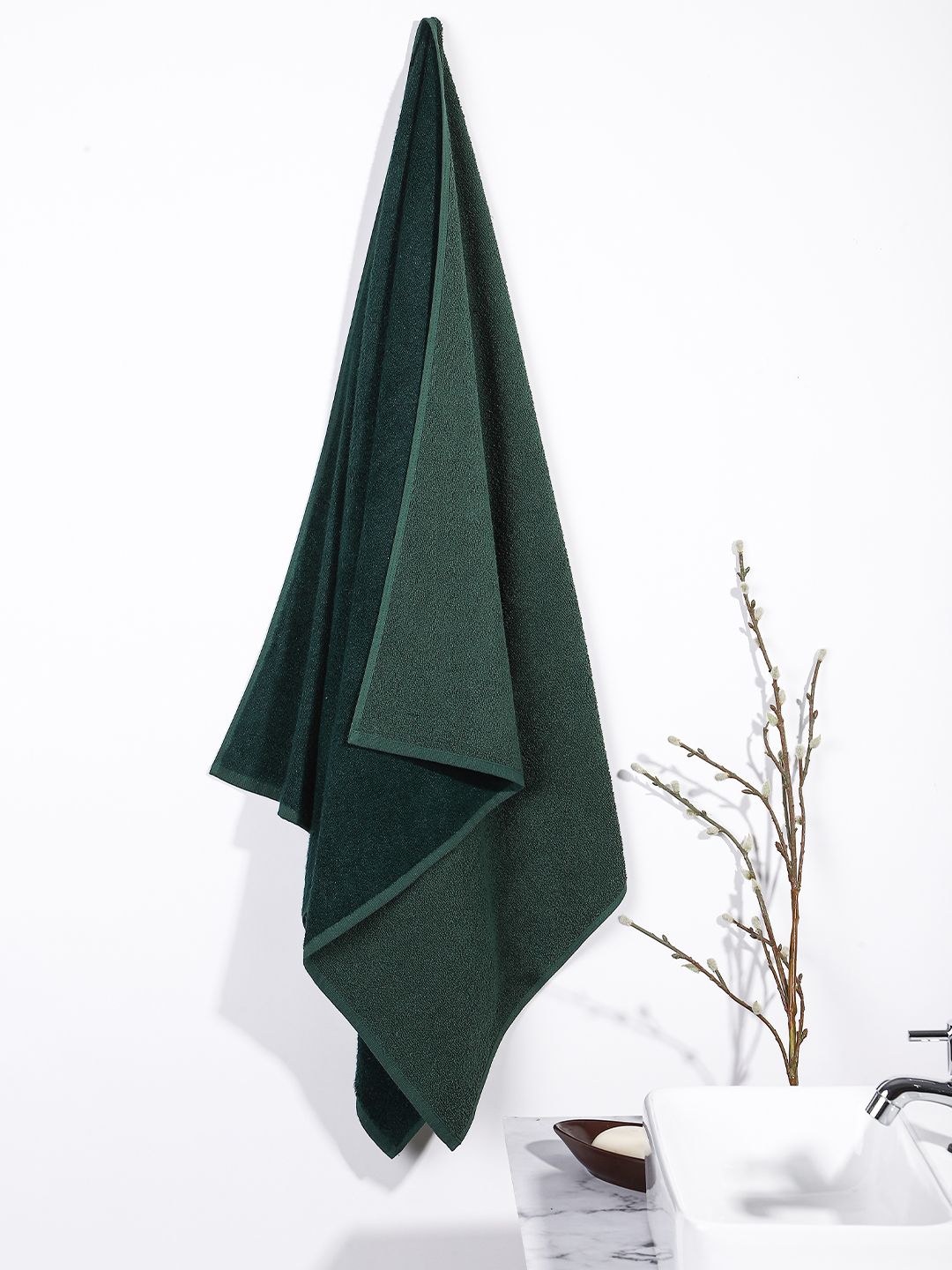 MUSH Unisex Green Solid 500 GSM Bath Towel Price in India
