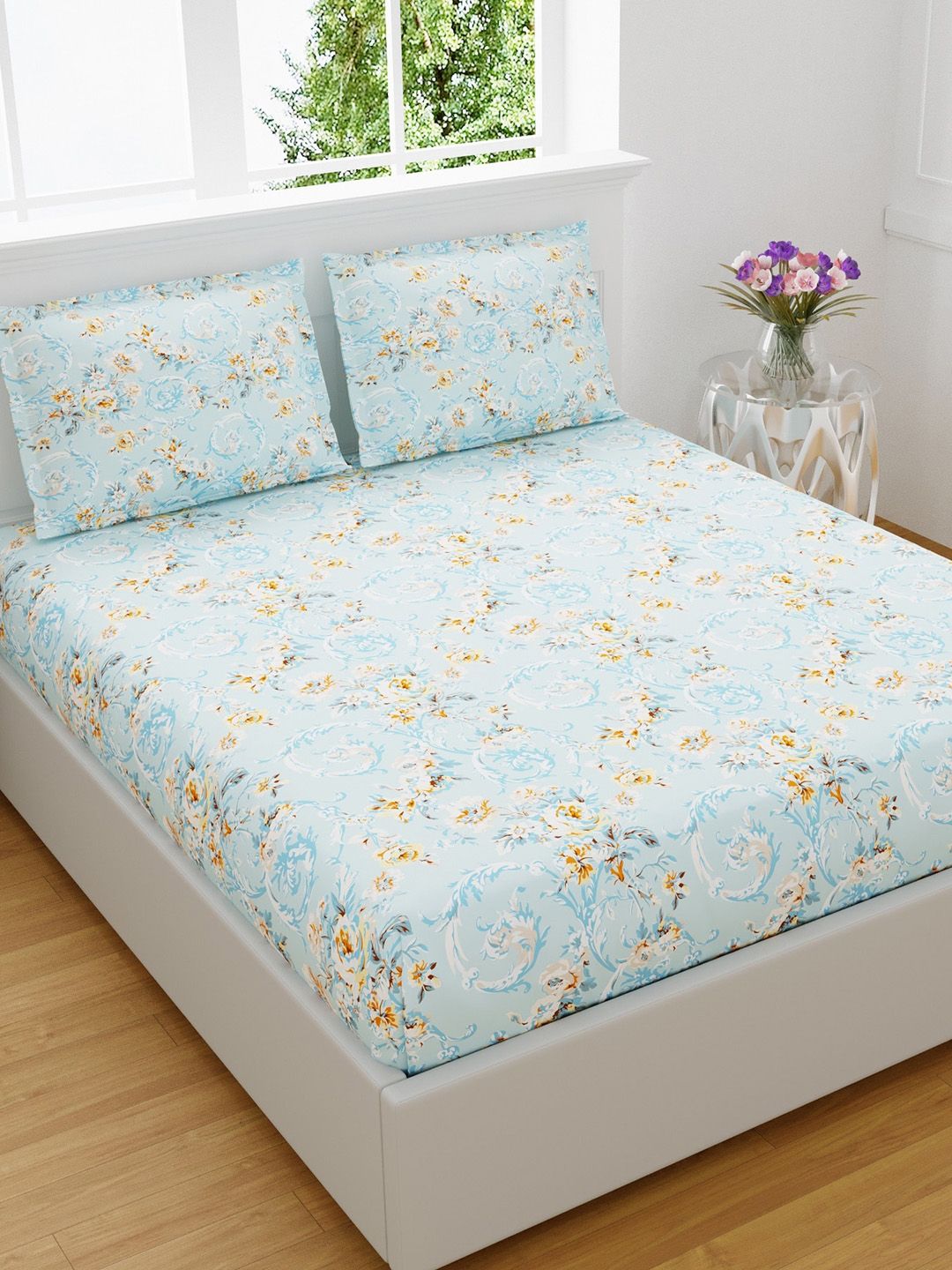 EasyGoods Blue & White Floral 320 TC King Size Pure Cotton Bedsheet with 2 Pillow Covers Price in India