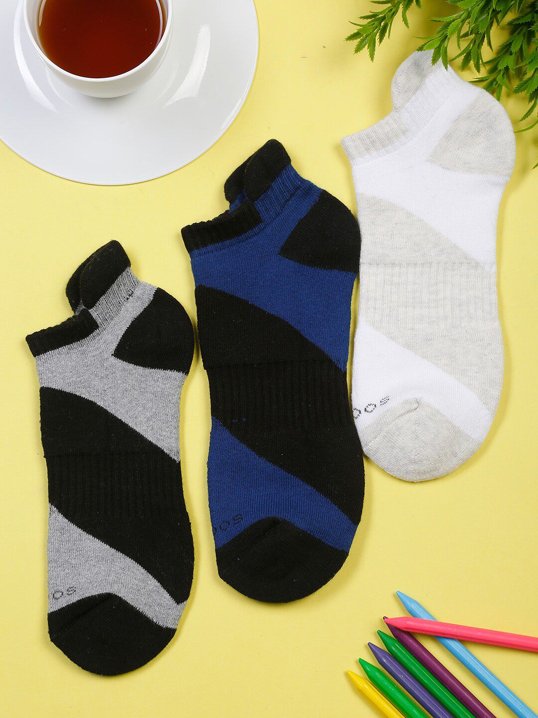 MUTAQINOTI Men Pack Of 3 Patterned Ankle-Length Antimicrobial Socks