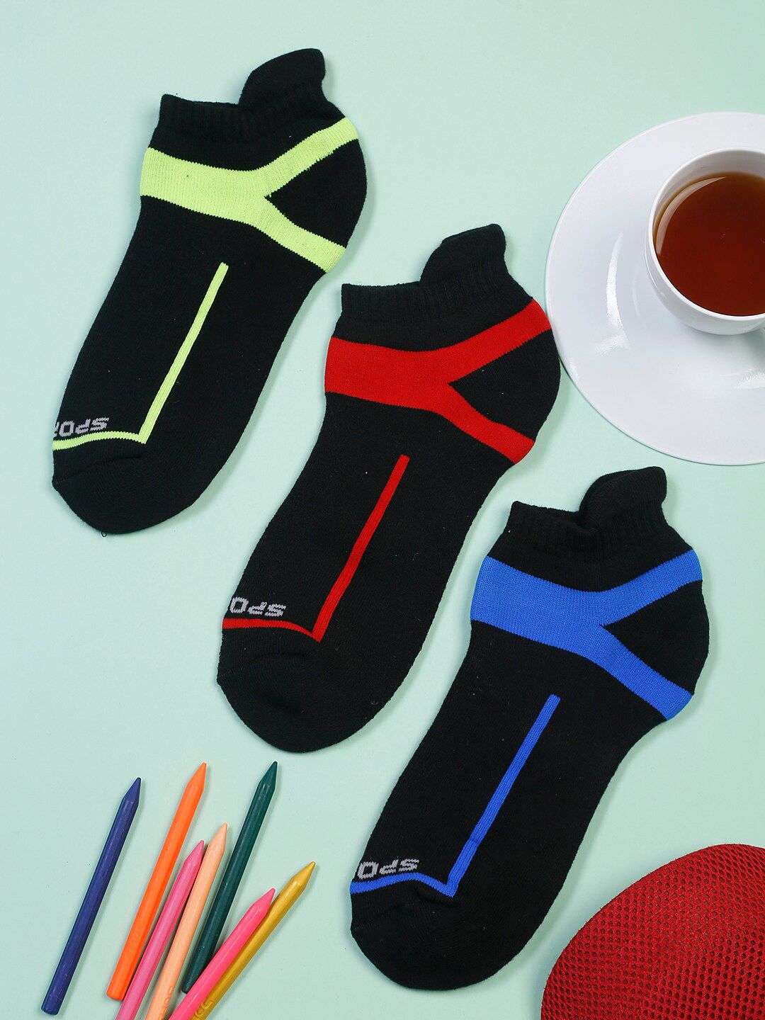 MUTAQINOTI Men Pack of 3 Green & Red Solid Ankle-Length Antimicrobial Socks