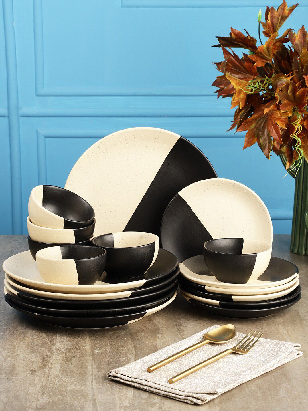 MIAH Decor Black & Cream-Coloured 16 Pieces Handcrafted and Hand Painted Printed Stoneware Matte Dinner Set Price in India