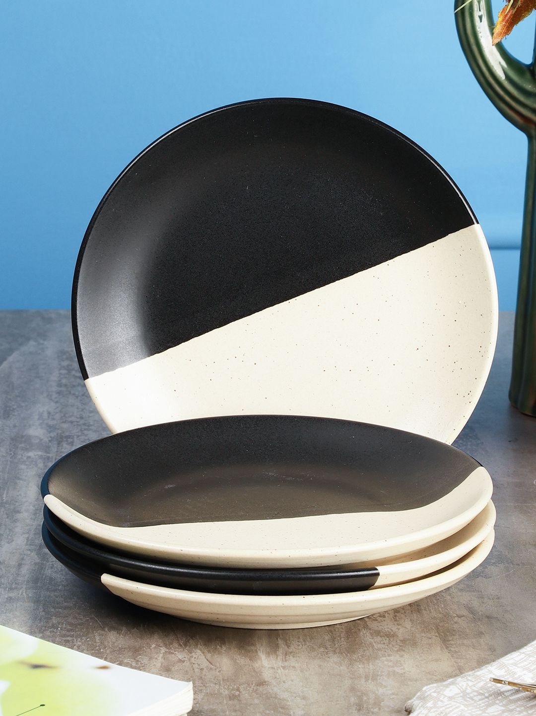 MIAH Decor Black & White 4 Pieces Handcrafted and Hand Painted Printed Stoneware Matte Plates Price in India