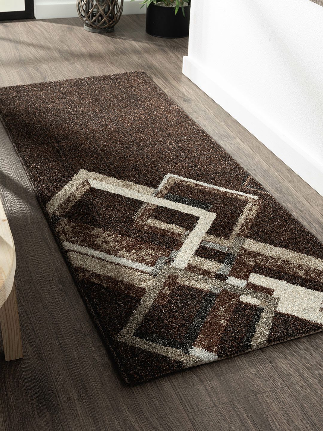 OBSESSIONS Brown & Beige Geometric Runners Price in India