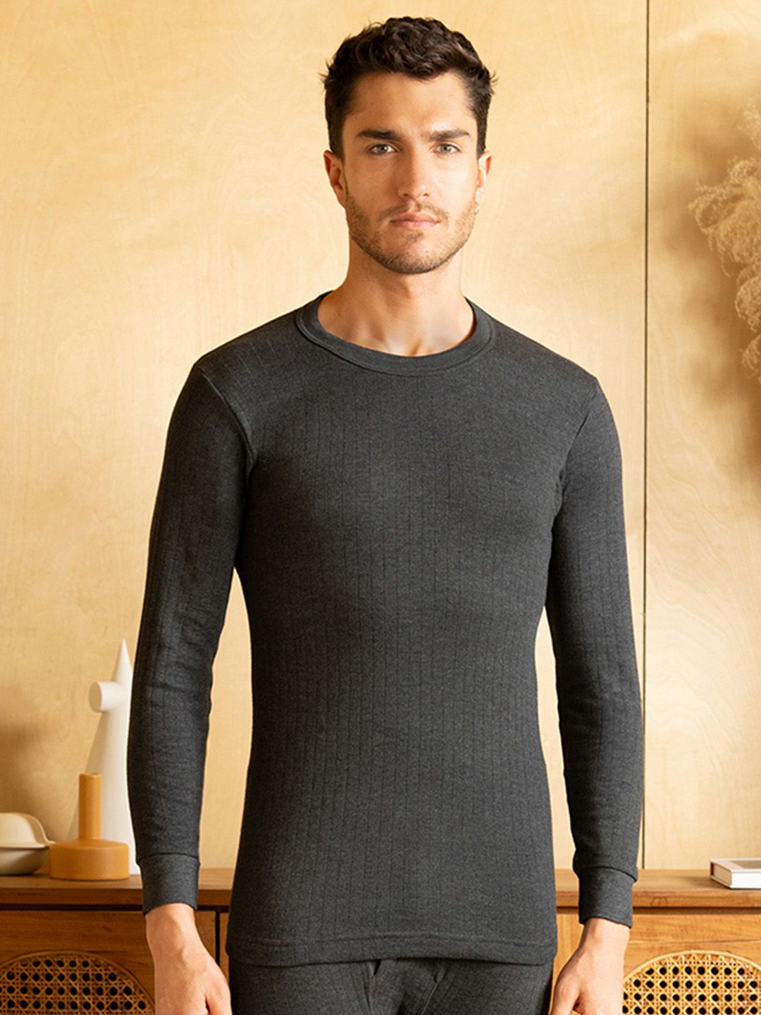 LUX PARKER Men Black Solid  Thermal Top