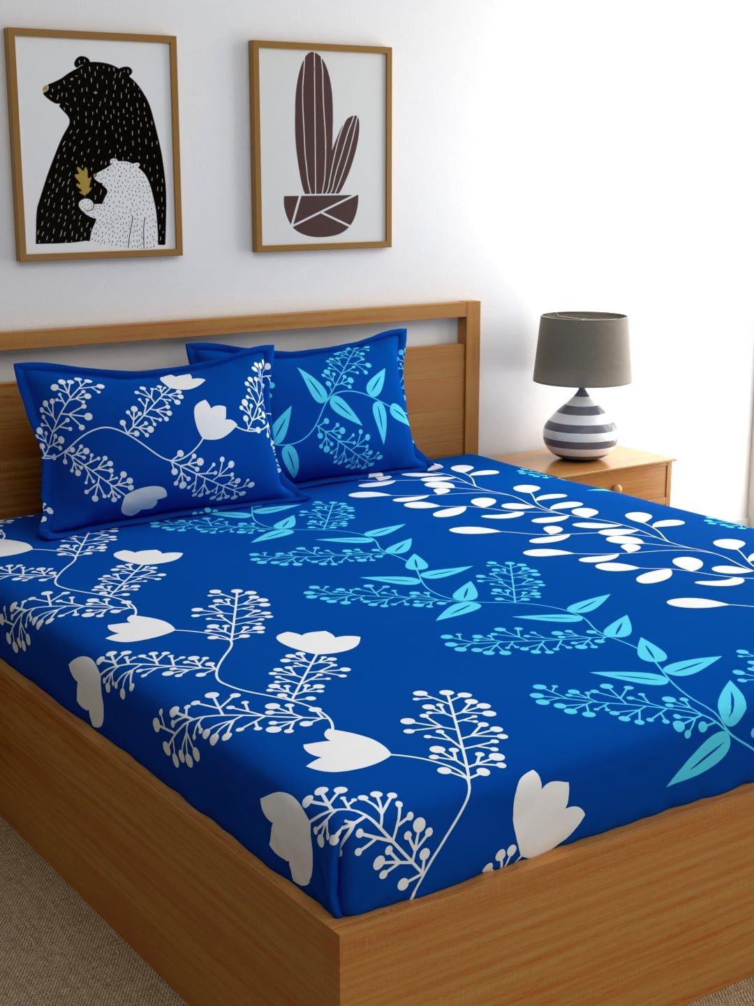 Home Ecstasy Blue & White Floral 140 TC King Bedsheet with 2 Pillow Covers Price in India