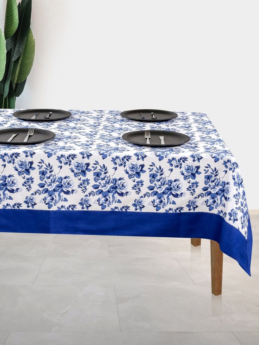 SHADES of LIFE Blue & White Printed Cotton 4-Seater Table Cover Price in India