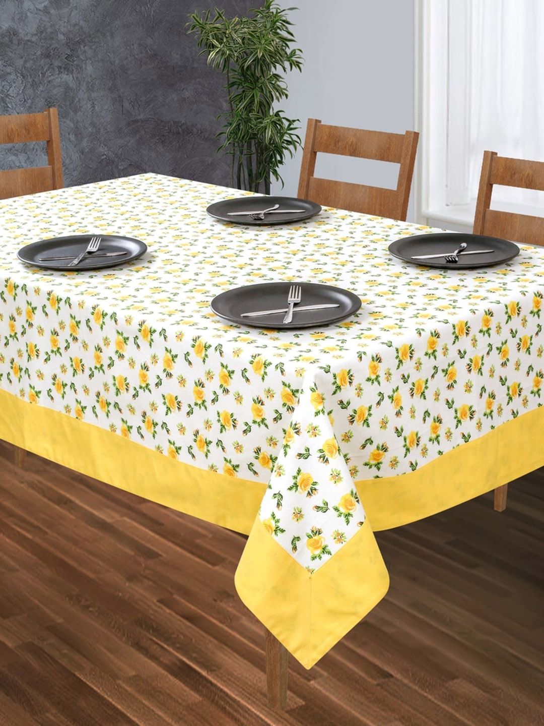 SHADES of LIFE Yellow & White Printed Cotton 4-Seater Table Cover Price in India