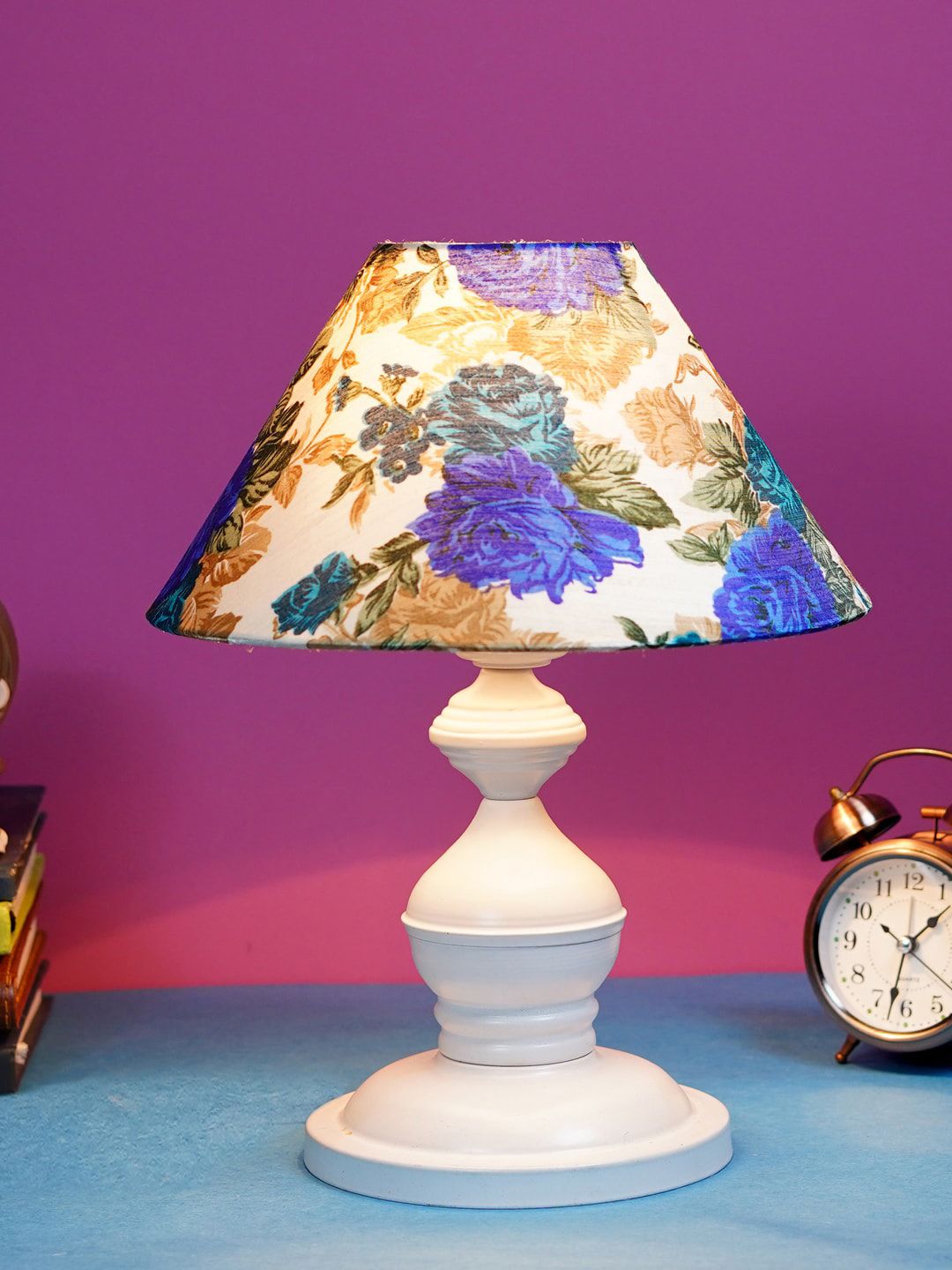 foziq White & Blue Printed Table Lamps Price in India