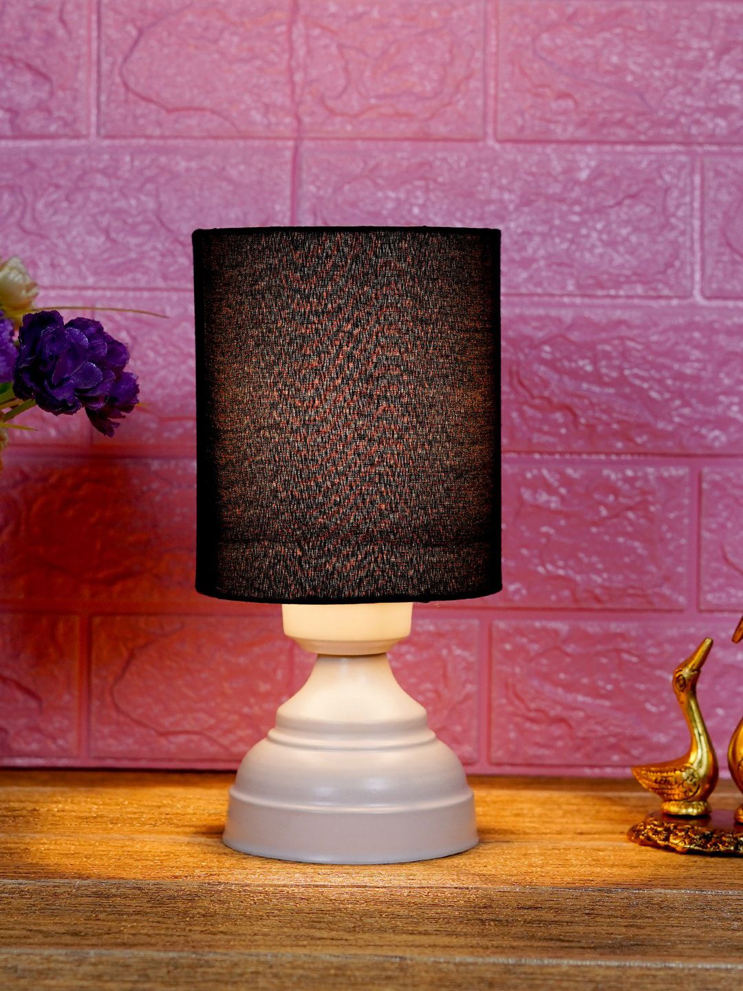 foziq White & Black Textured Table Lamps With Shade Price in India