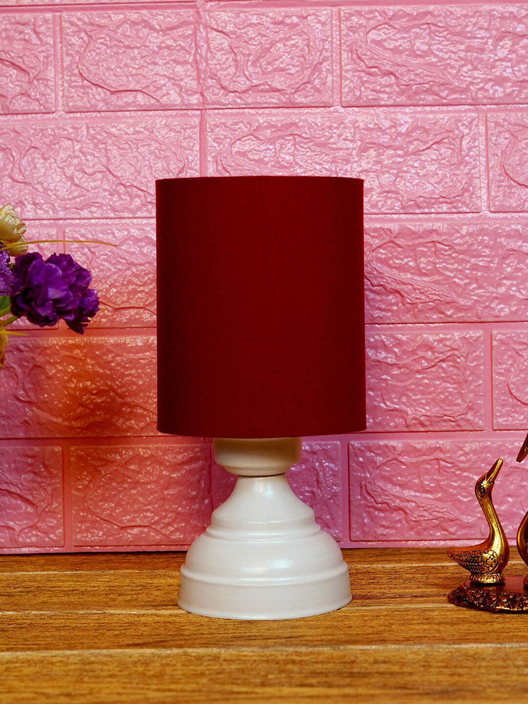 foziq White & Red Solid Metal Table Lamps Price in India