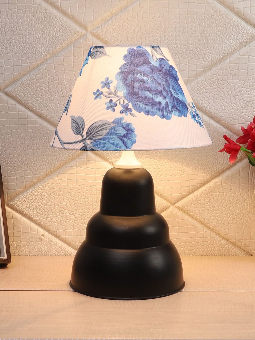 foziq Black & White Printed Table Lamps With Shade Price in India