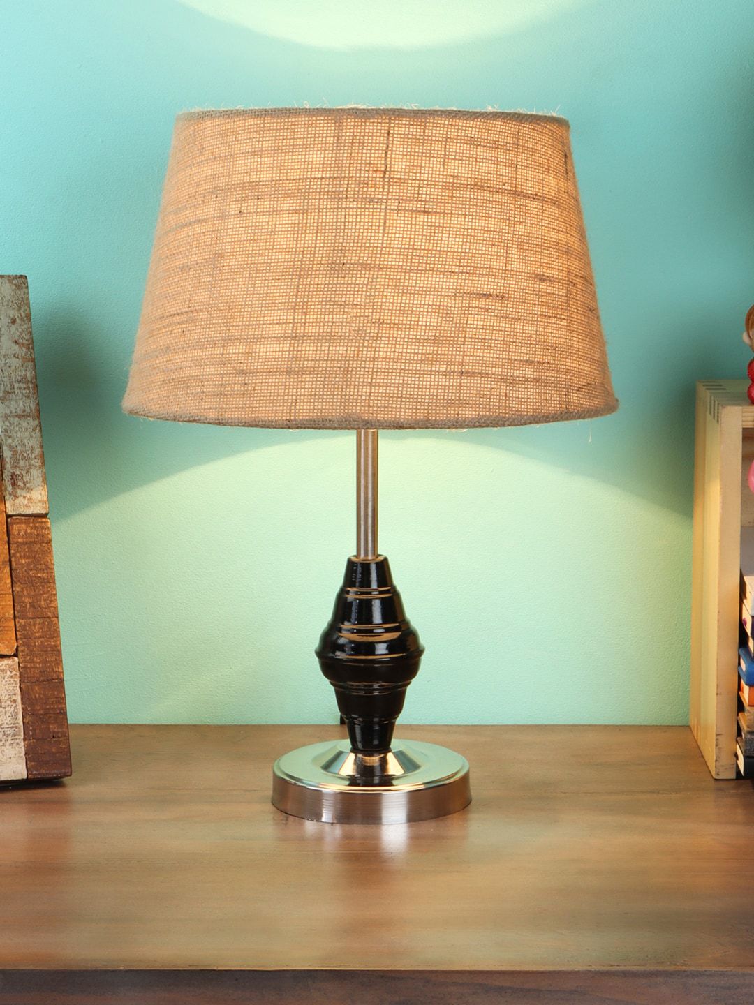 foziq Beige & Black Textured Table Lamp Price in India