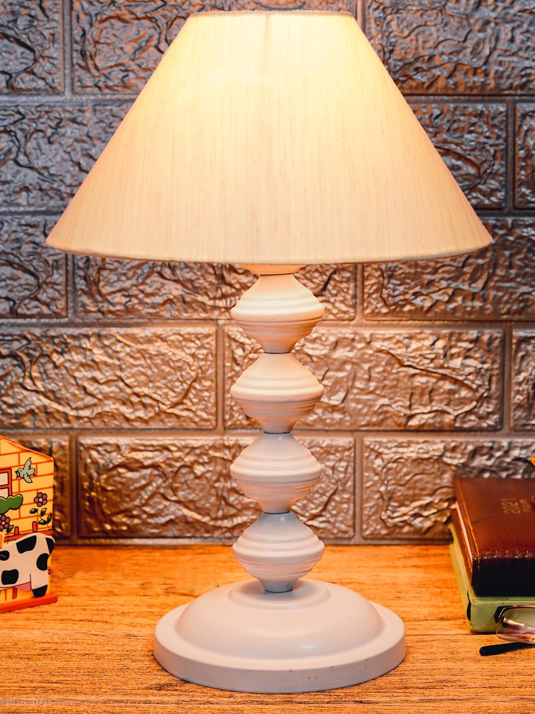 foziq White & Beige Solid Table Lamps Price in India