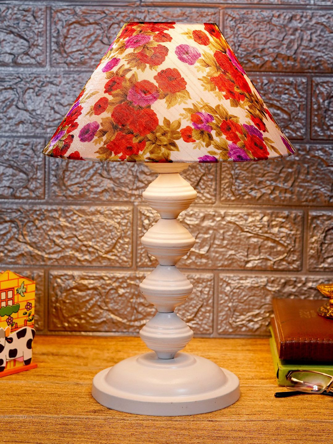 foziq White Solid Metal Table Lamps With Shade Price in India