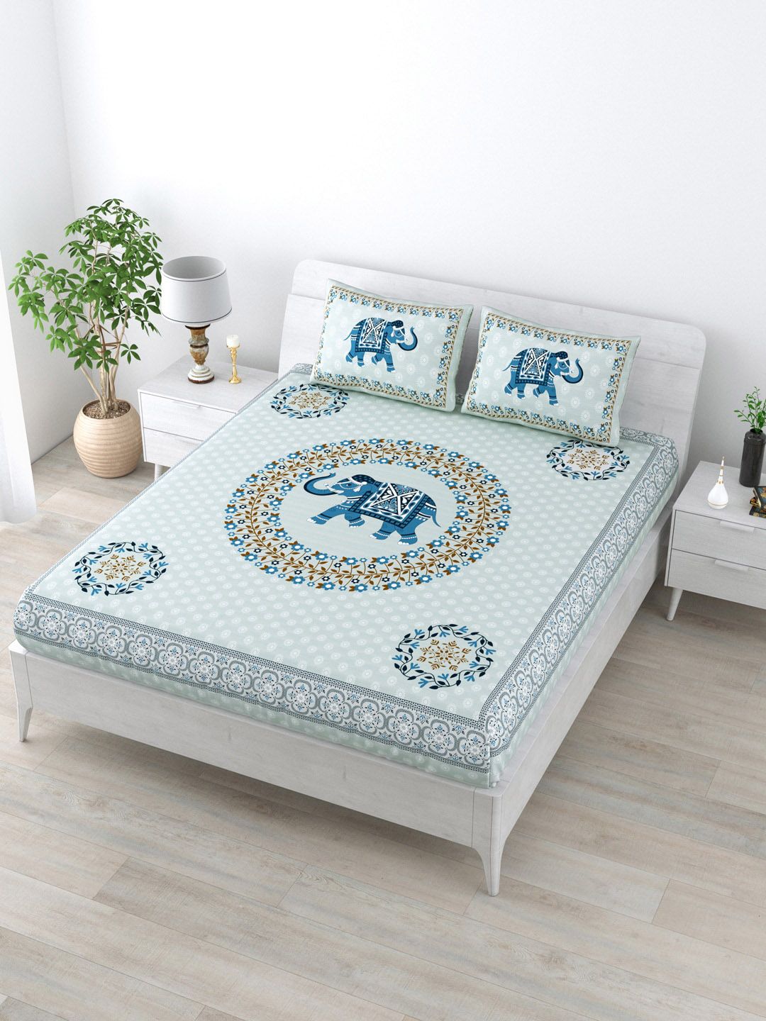 LIVING ROOTS Blue & White Ethnic Motifs 160 TC King Bedsheet with 2 Pillow Covers Price in India