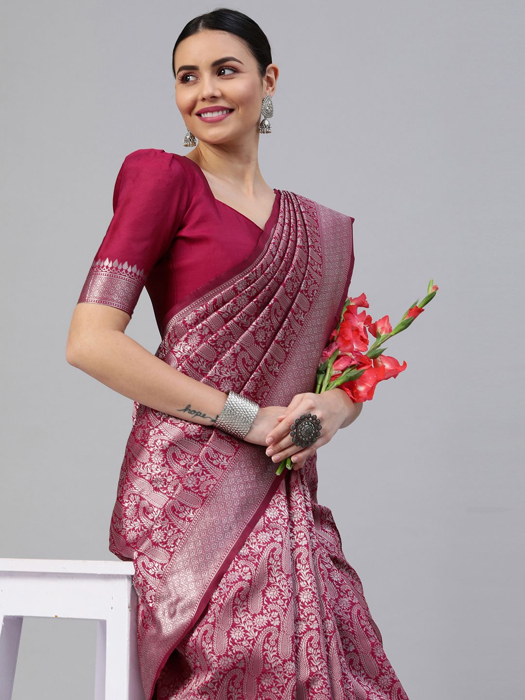 Satrani Red & Silver-Toned Paisley Zari Banarasi Saree Price in India