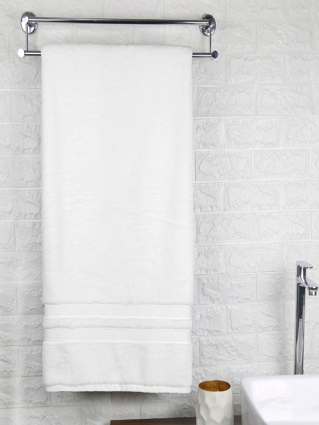 Trident White Solid Pure Cotton 650 GSM Bath Towel Price in India
