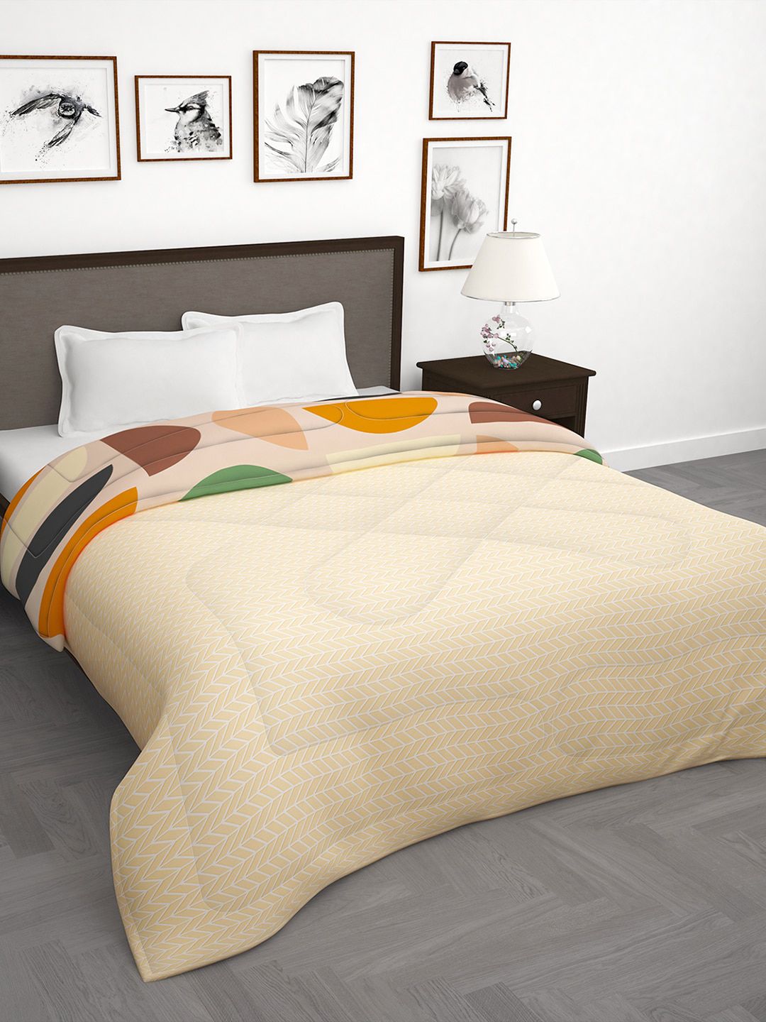 Story@home Peach & Orange Geometric 180 GSM AC Room Reversible Double Bed Comforter Price in India