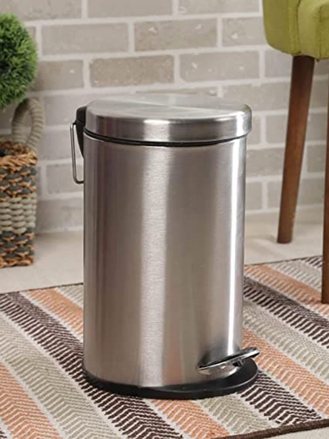 DREAM WEAVERZ Silver-toned & Black Solid Stainless Steel Bin Price in India