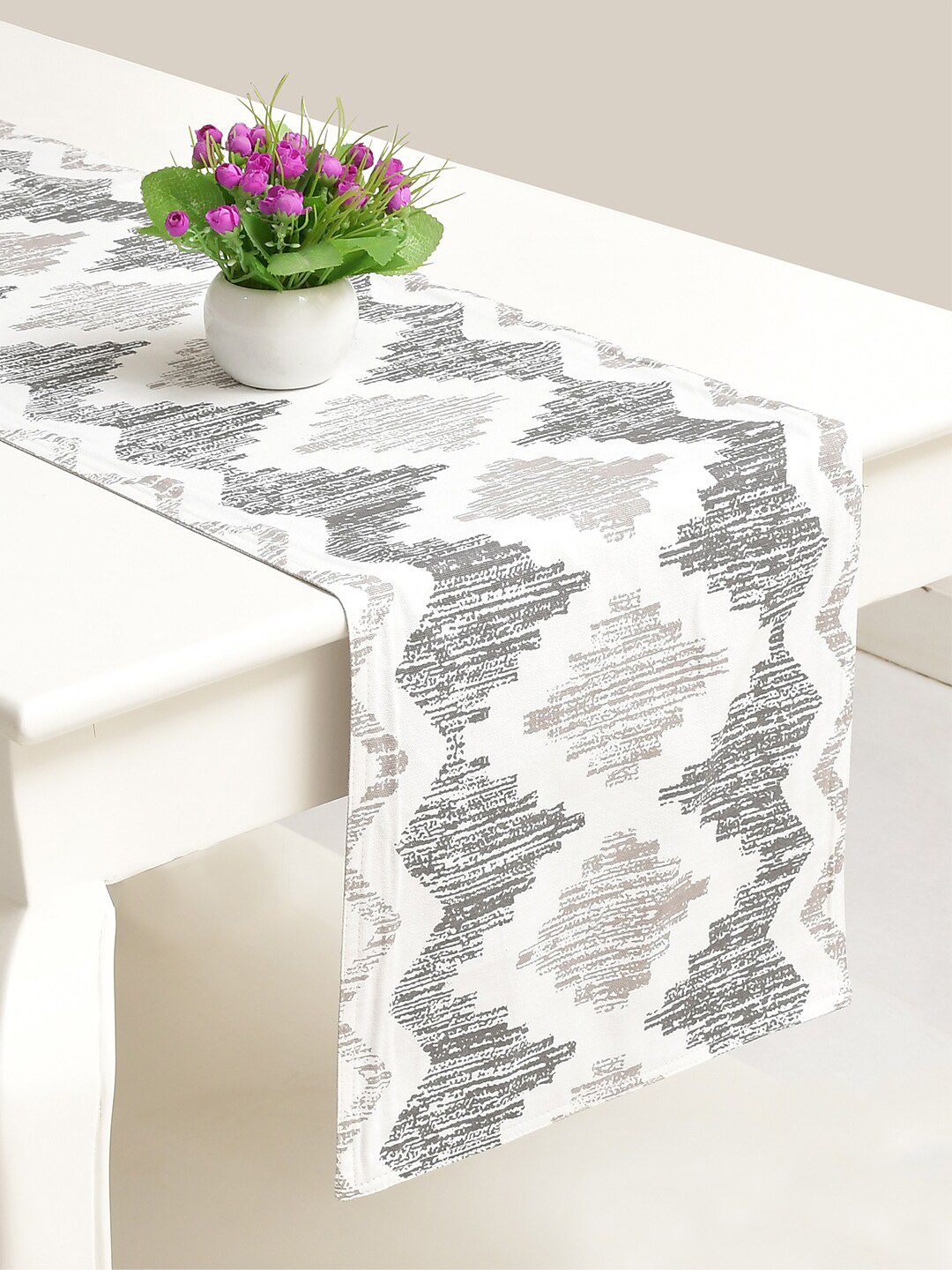 BLANC9 Grey Printed Pure Cotton Table Runners Price in India