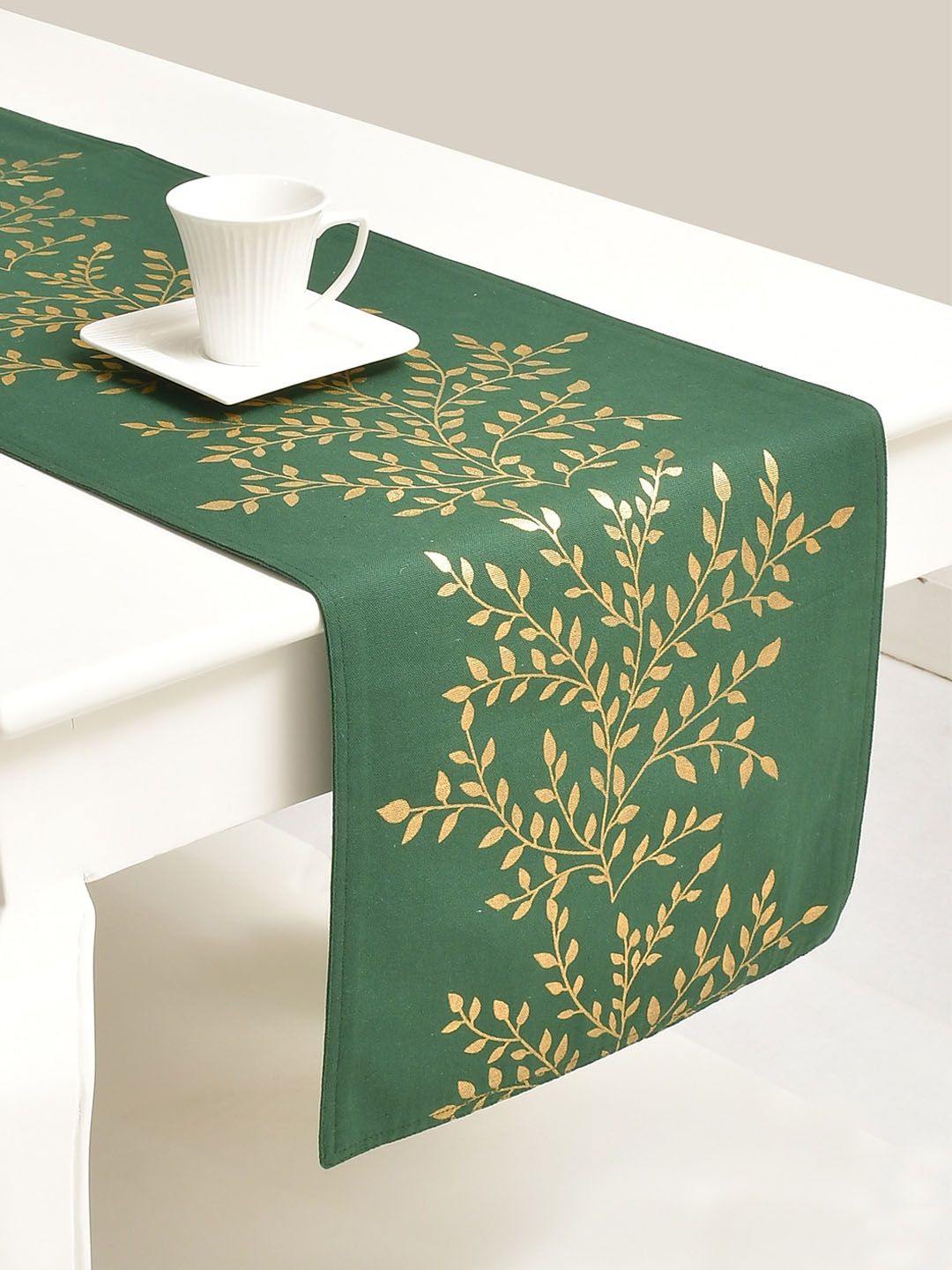 BLANC9 Green Printed Pure Cotton Dining Table Runners Price in India