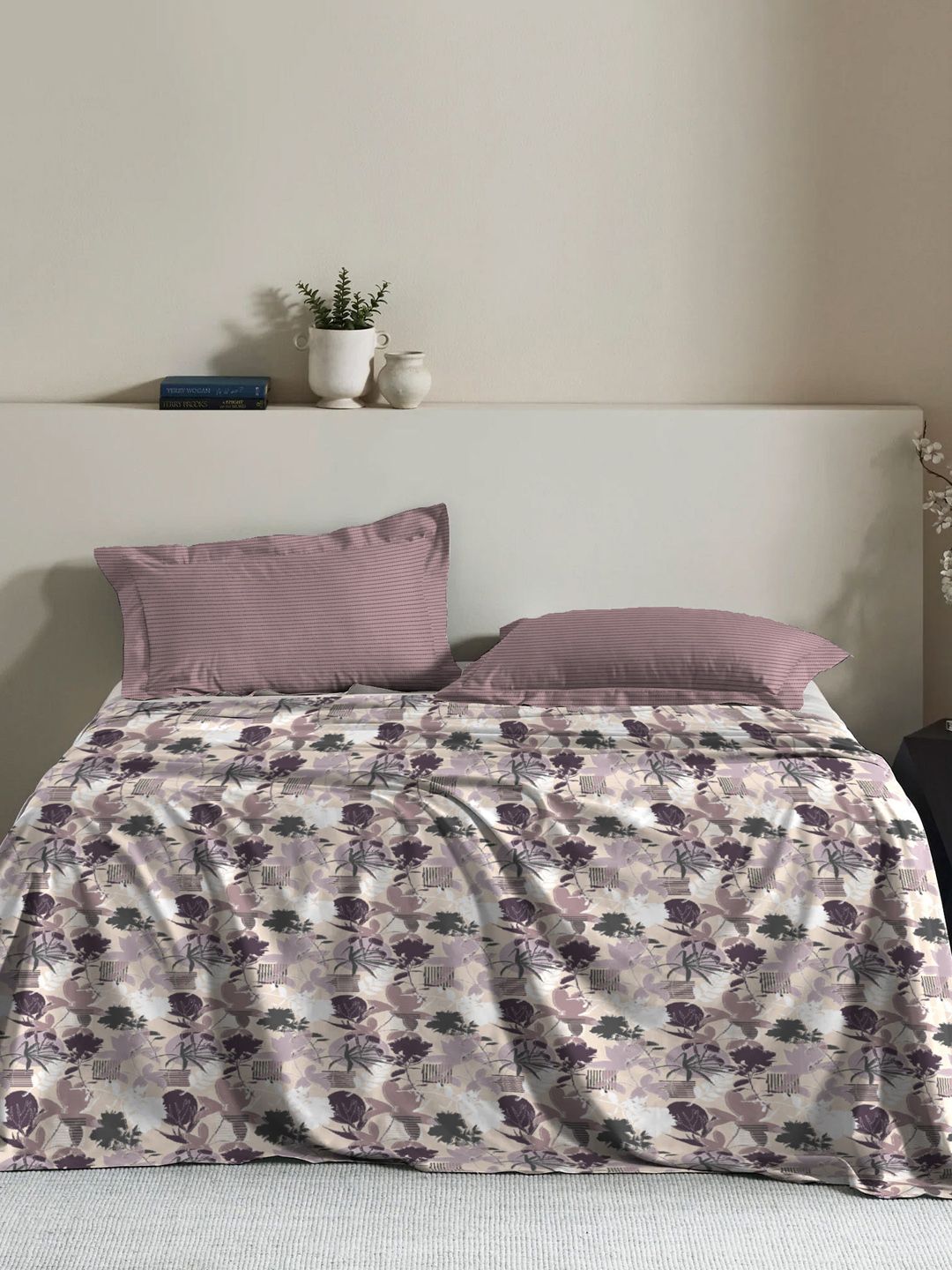 Trident Floral 144 TC Cotton Queen Bedsheet with 2 Pillow Covers Price in India