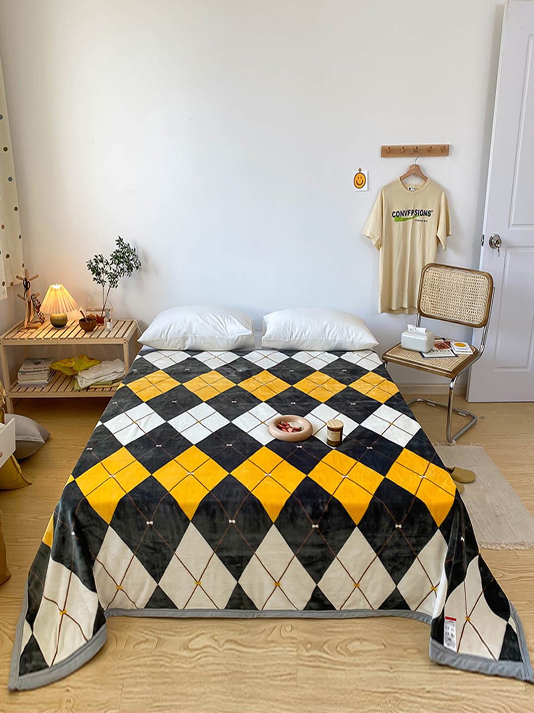 JC Collection White & Yellow Geometric AC Room 350 GSM Double Bed Blanket Price in India