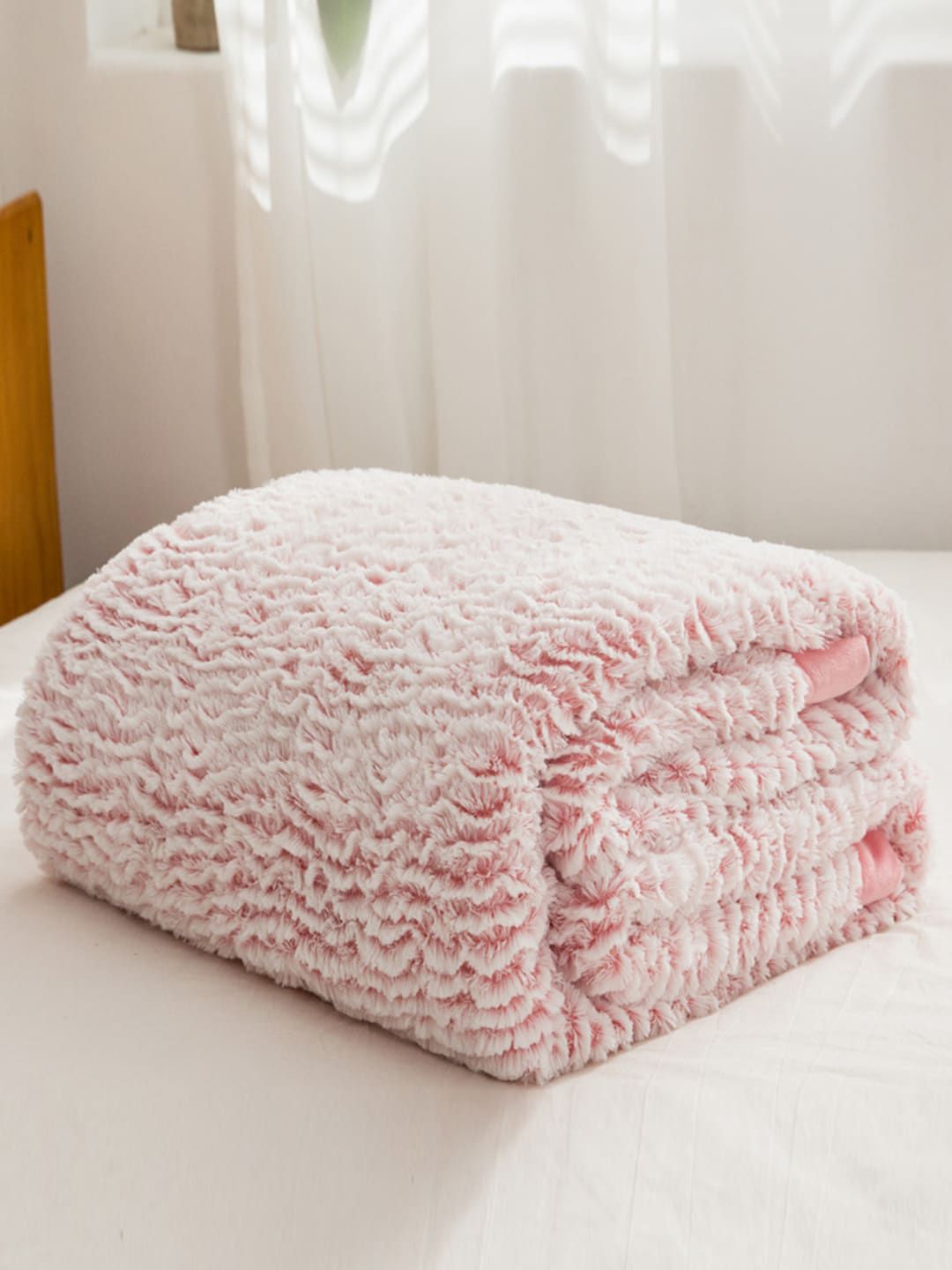 JC Collection Pink & Off White AC Room 450 GSM Single Bed Blanket Price in India