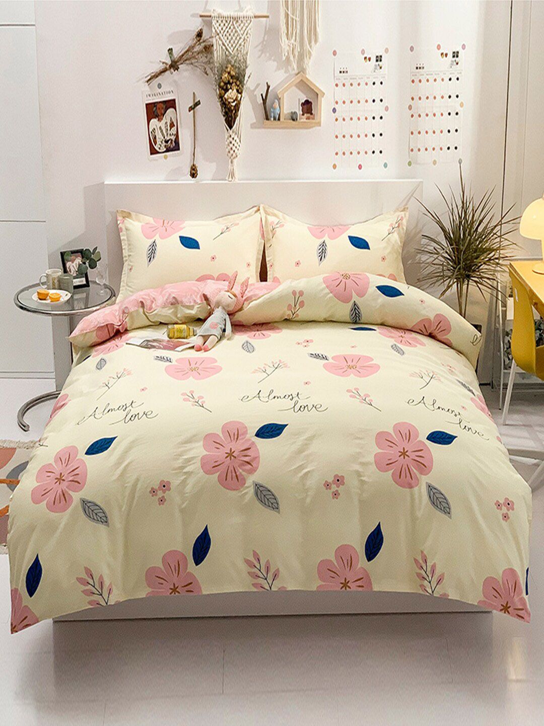 JC Collection Yellow & Pink Printed Pure Cotton Double King Bedding Set Price in India