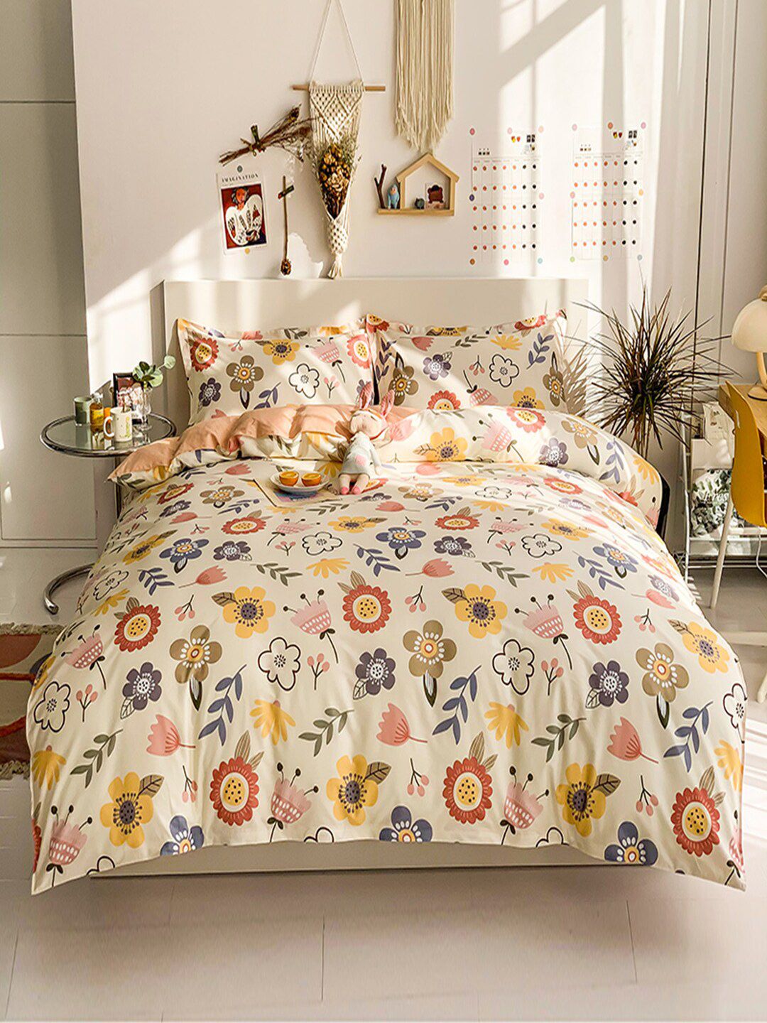 JC Collection Cream & Peach Printed Pure Cotton Double King Bedding Set Price in India