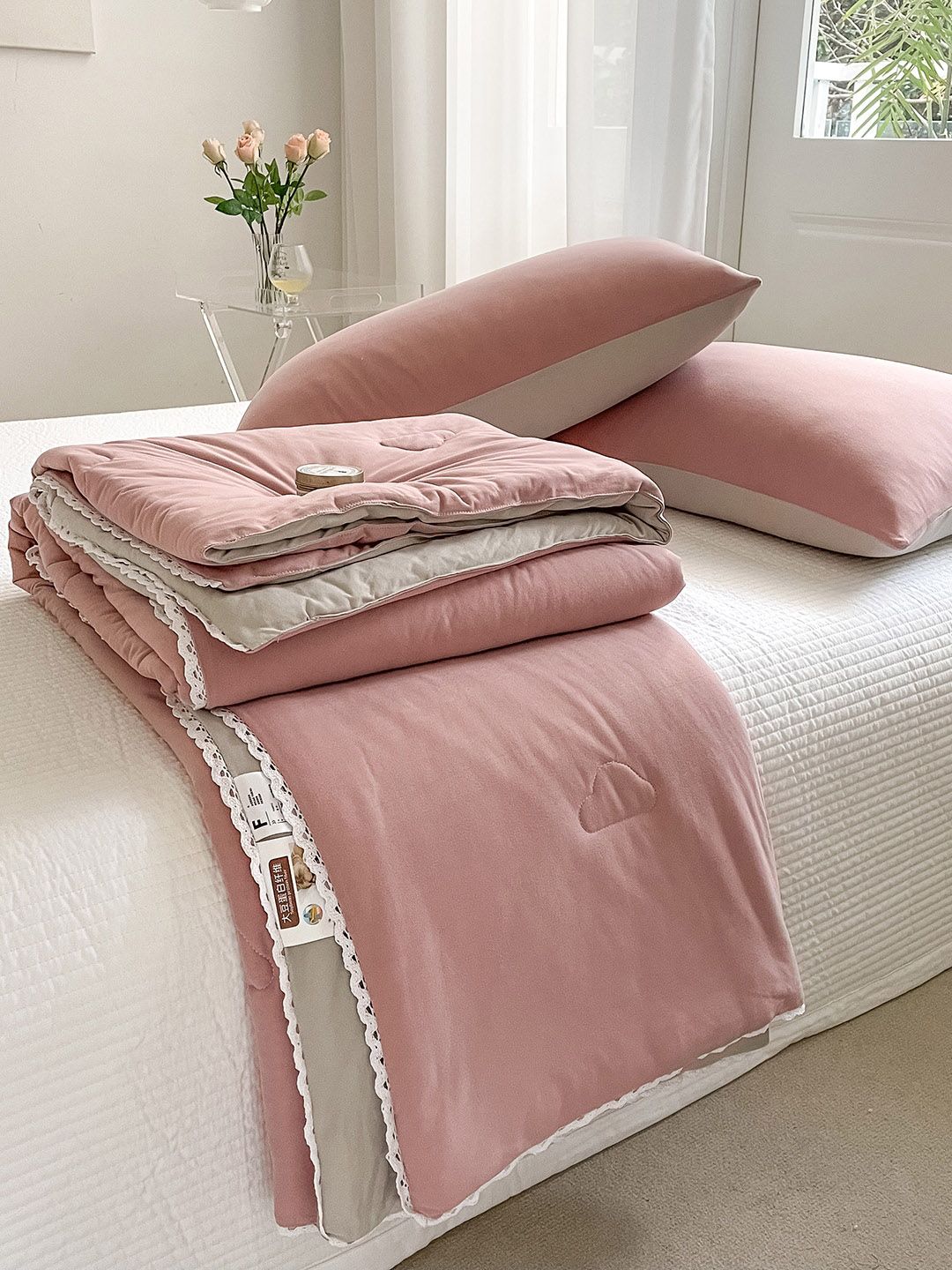 JC Collection Pink & White AC Room 400 GSM Single Bed Quilt Price in India