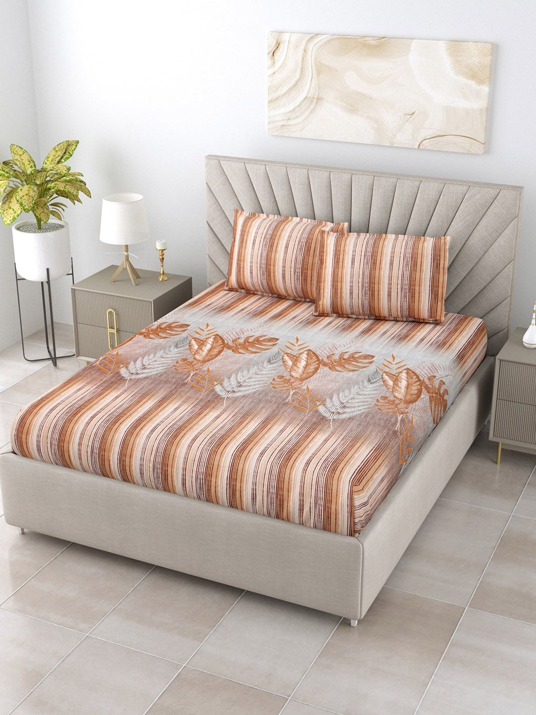 Salona Bichona Beige & Grey Floral 144 TC King Bedsheet with 2 Pillow Covers Price in India