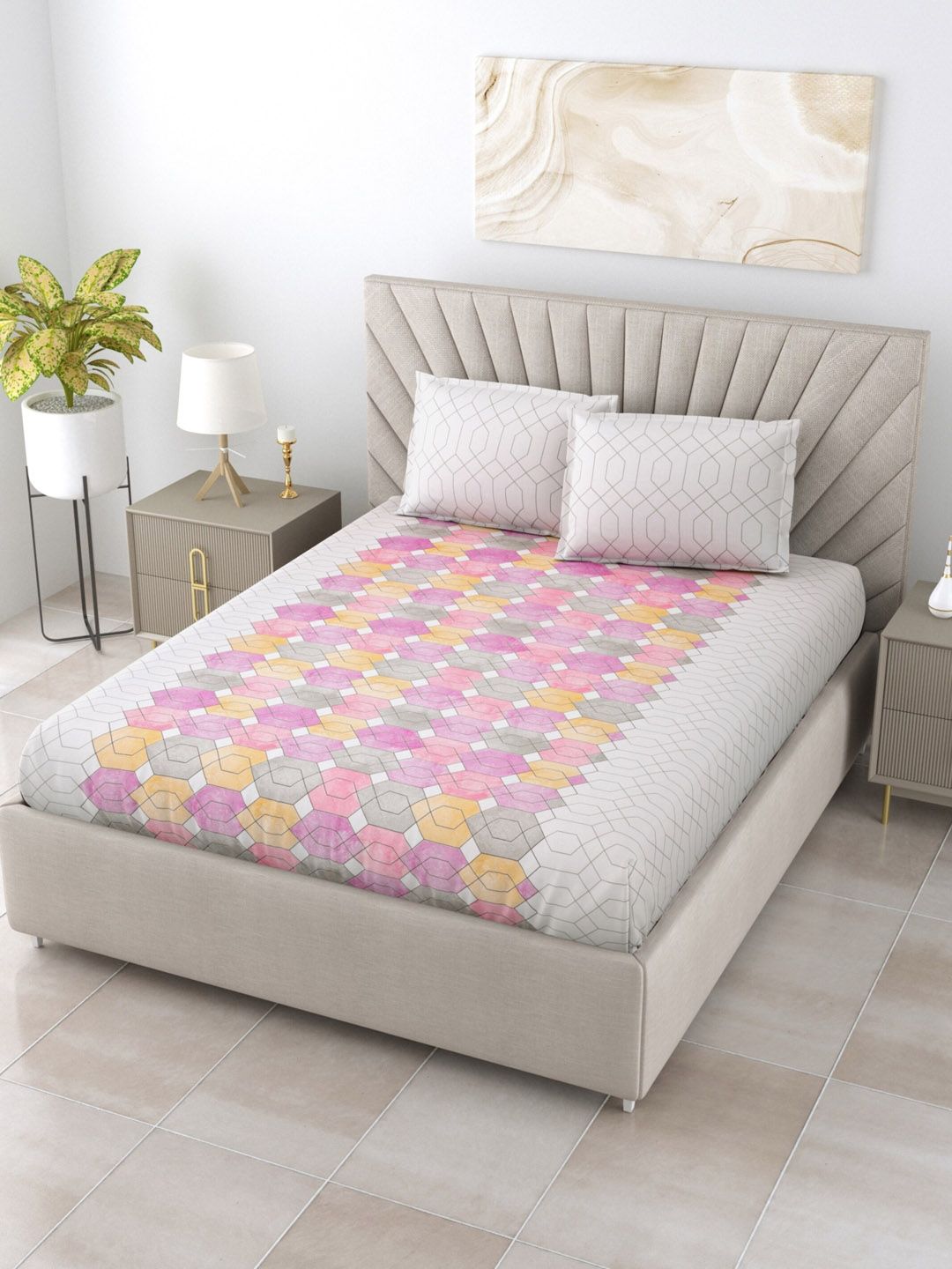 Salona Bichona White & Pink 144 TC Geometric Pure Cotton King Bedsheet & 2 Pillow Covers Price in India