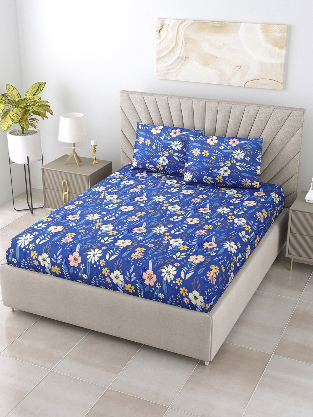Salona Bichona Blue & Pink 144 TC Floral Polyester King Bedsheet with 2 Pillow Covers Price in India