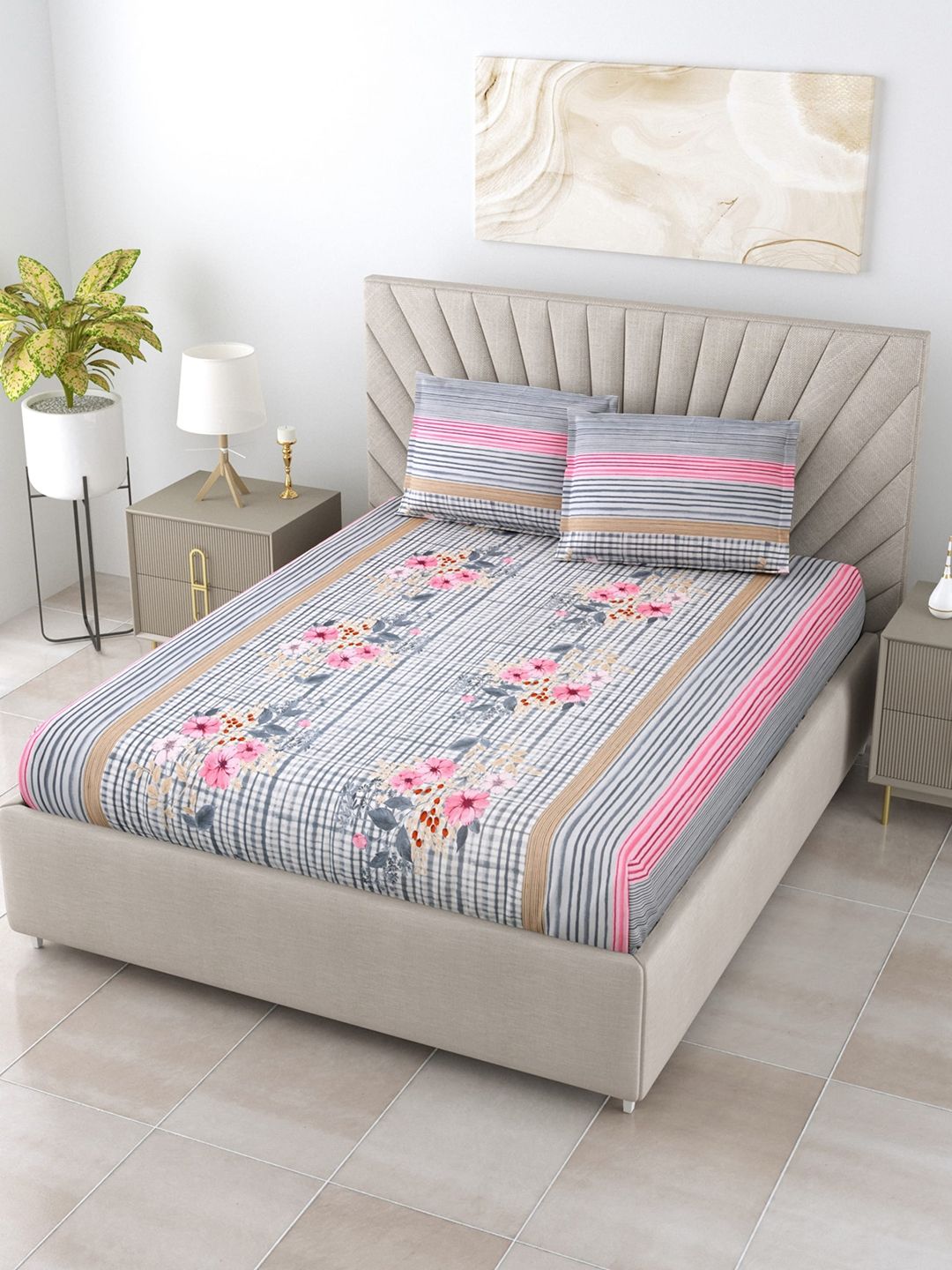 Salona Bichona Pink & Grey 144 TC Floral Pure Cotton King Bedsheet with 2 Pillow Covers Price in India