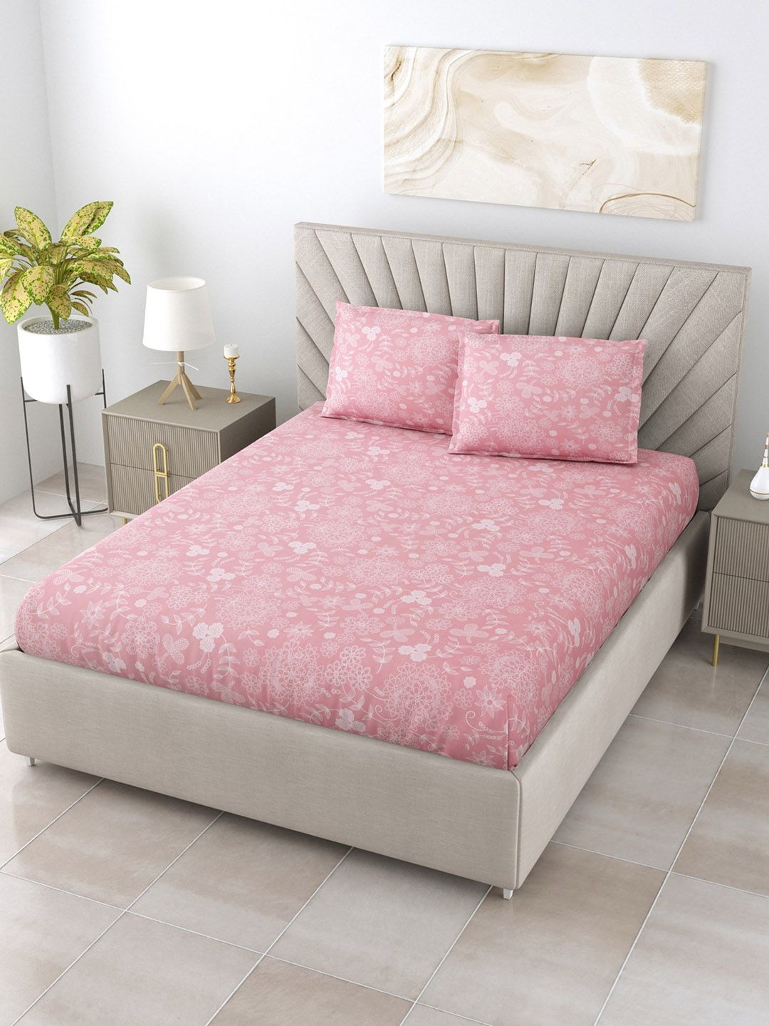 Salona Bichona Pink & White 180 TC Floral Polyester King Bedsheet with 2 Pillow Covers Price in India