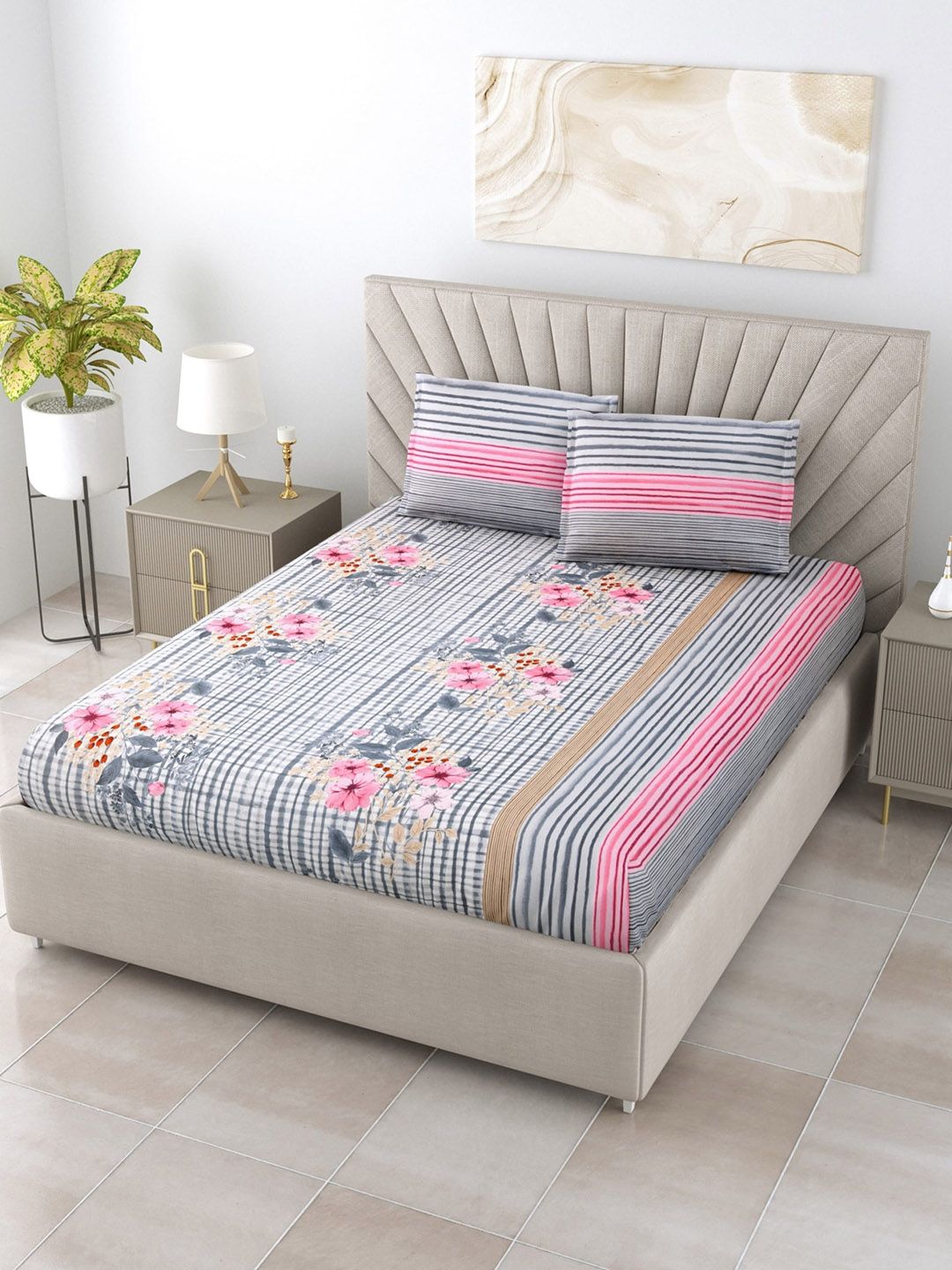 Salona Bichona Grey & Pink 144 TC Floral Pure Cotton Queen Bedsheet with 2 Pillow Covers Price in India