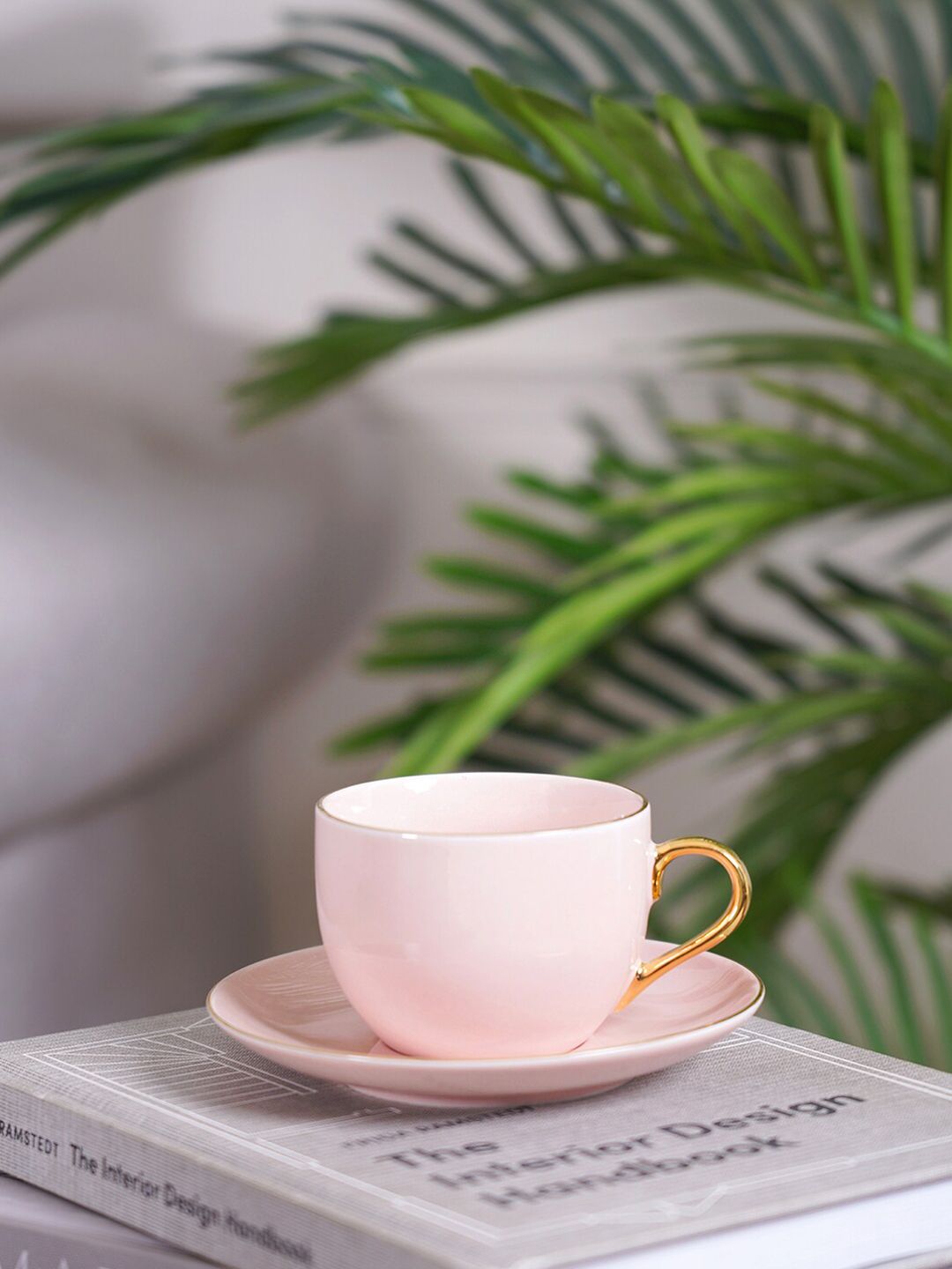 Pure Home and Living 6 Solid Porcelain Glossy Cups and Saucers Set of Cups and Mugs Price in India